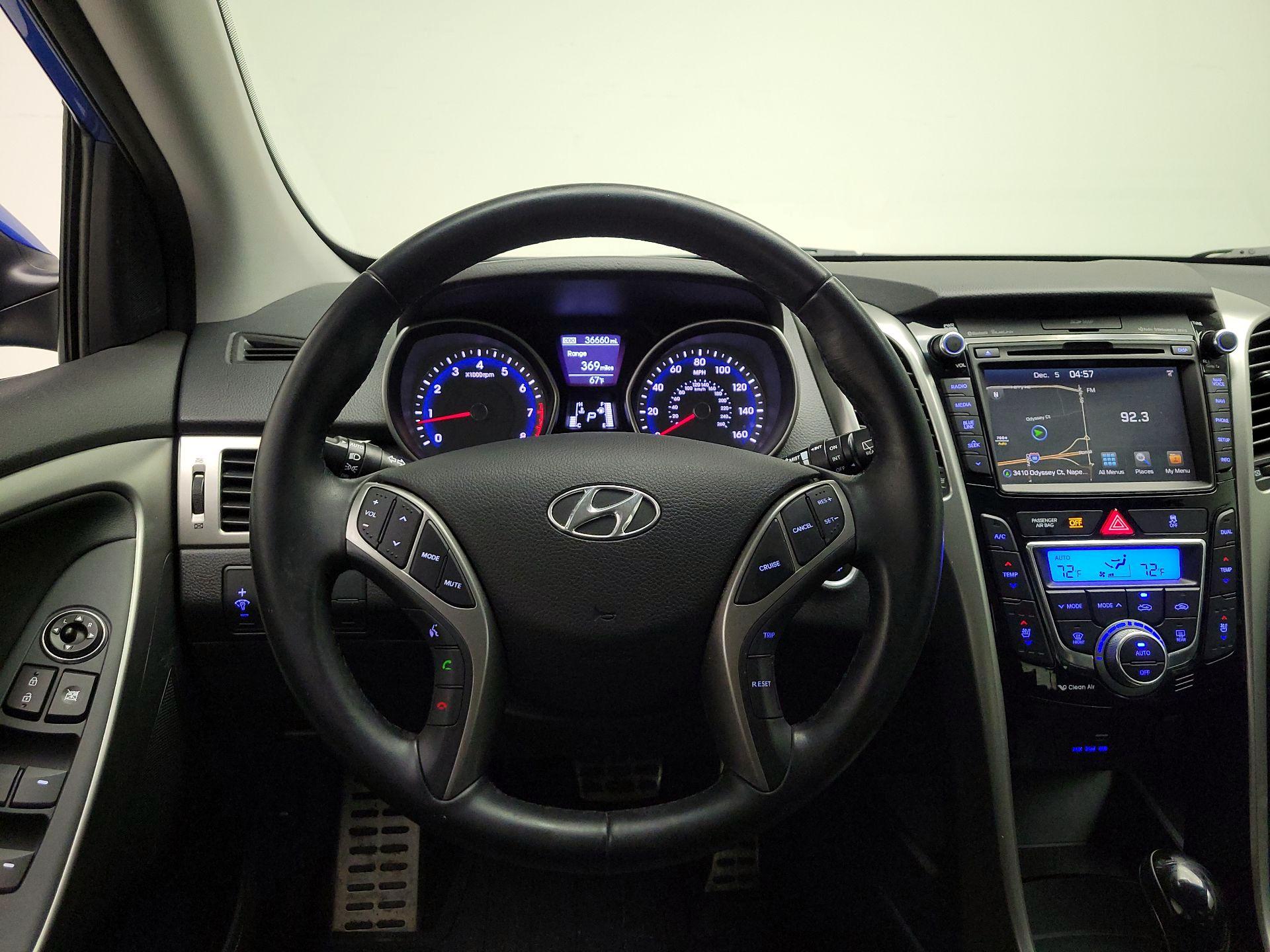 Thumbnail: 2017 Hyundai Elantra - 10