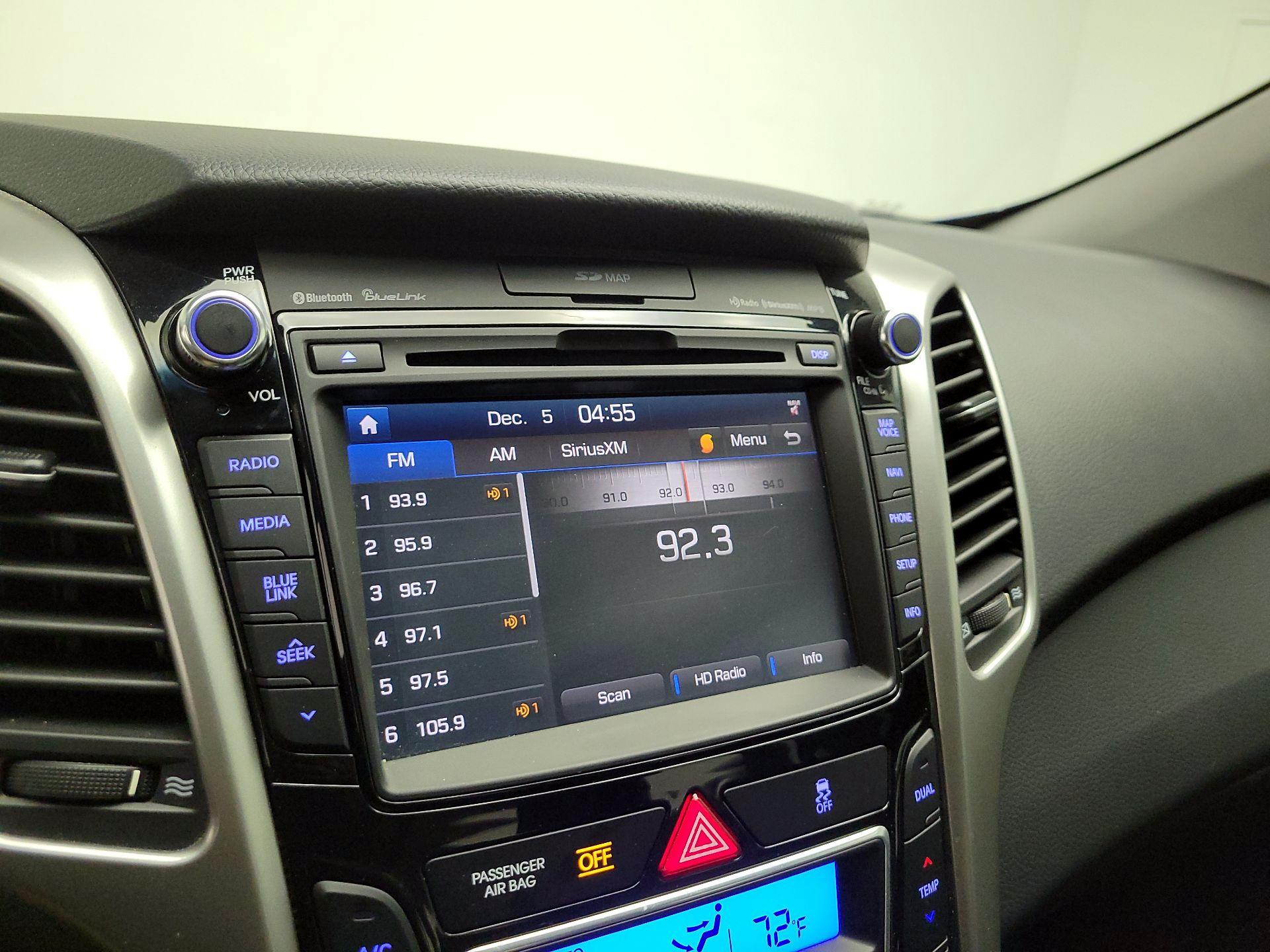 Thumbnail: 2017 Hyundai Elantra - 16