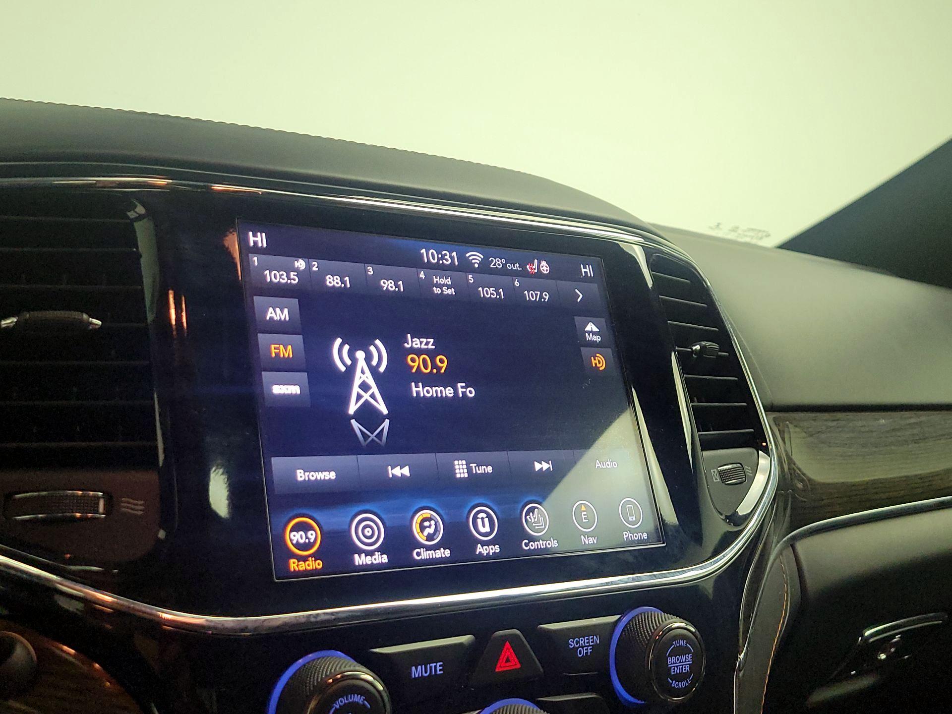 Thumbnail: 2019 Jeep Grand Cherokee - 15