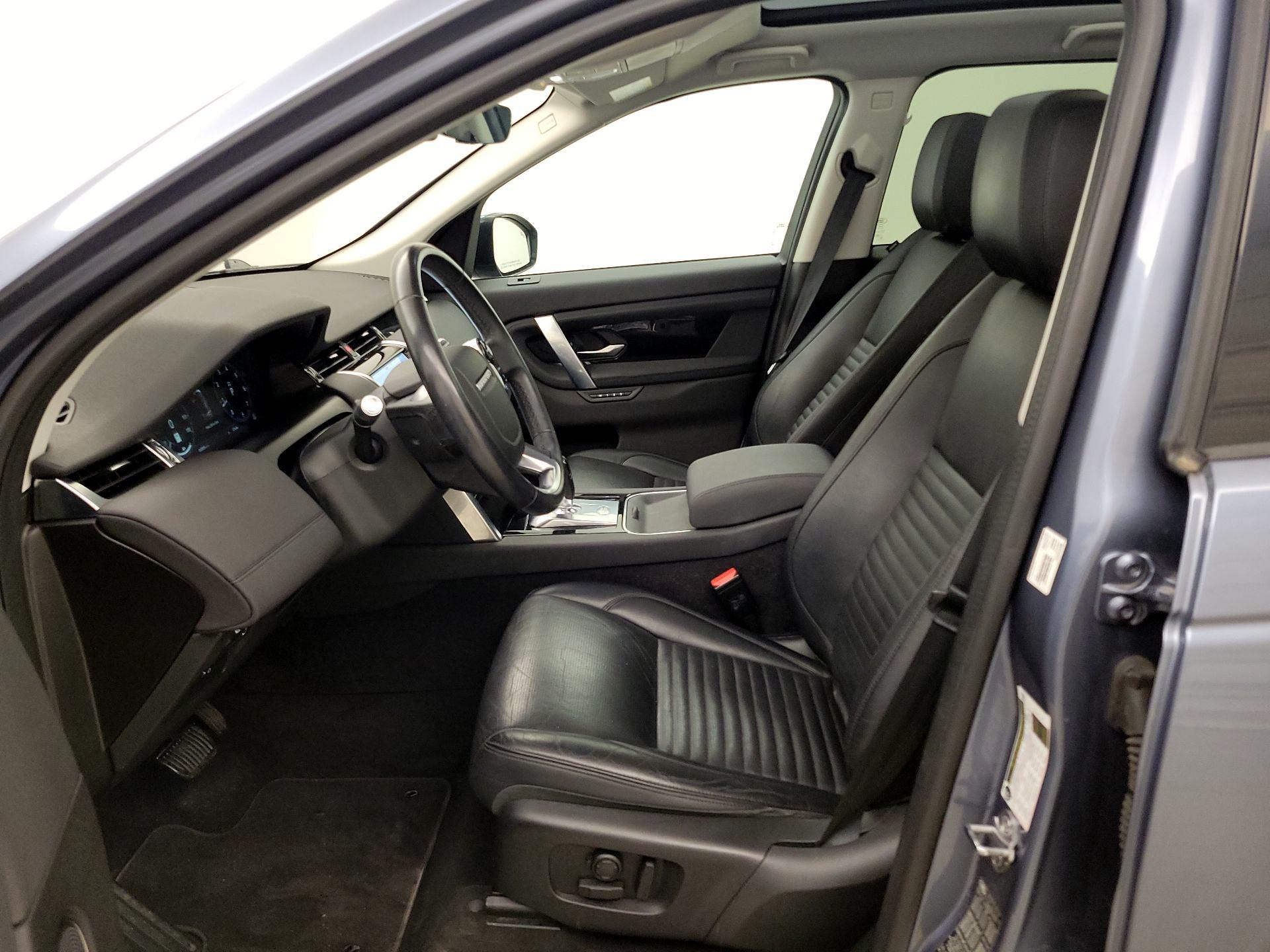 Thumbnail: 2020 Land Rover Discovery Sport - 11