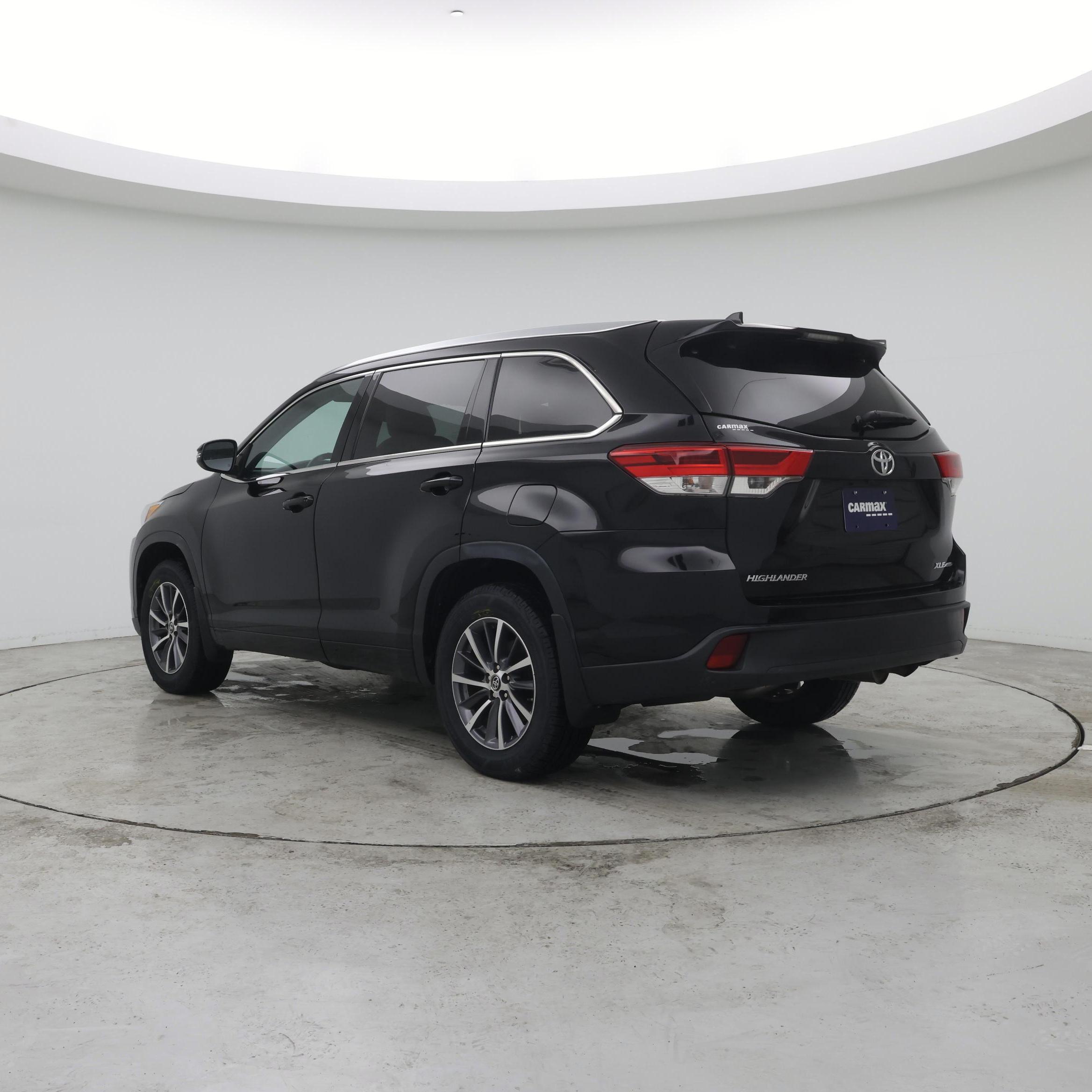 Thumbnail: 2018 Toyota Highlander - 2