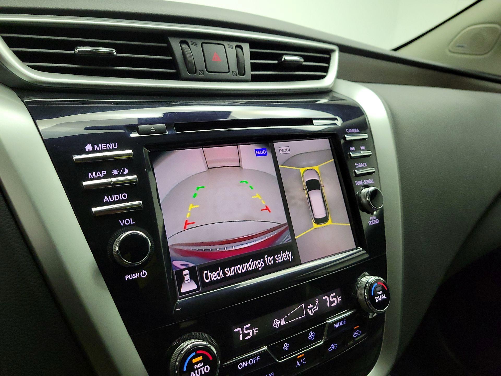 Thumbnail: 2019 Nissan Murano - 15