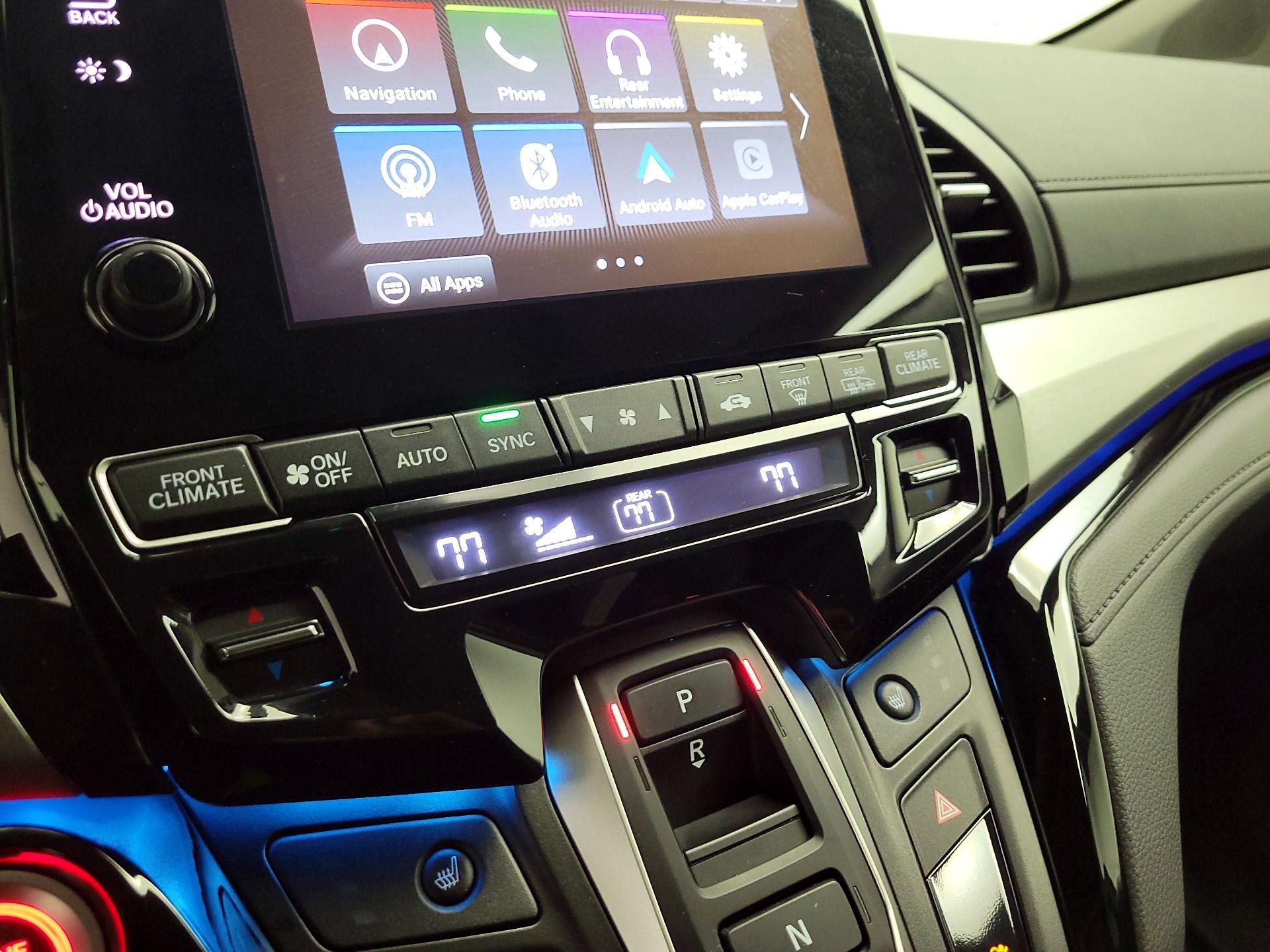 Thumbnail: 2023 Honda Odyssey - 15