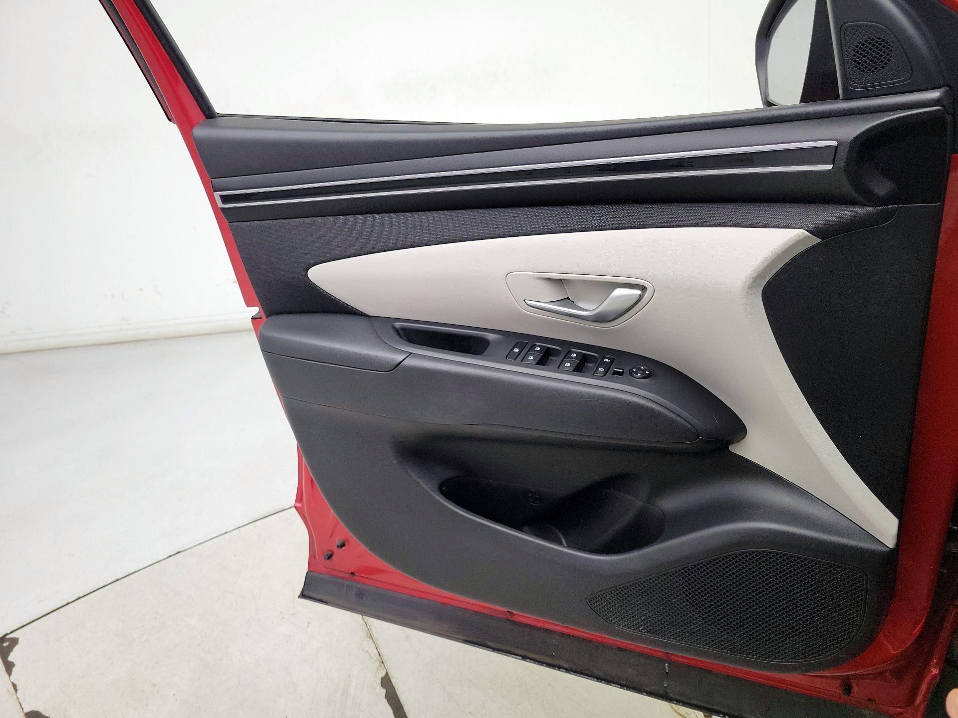 Thumbnail: 2023 Hyundai Tucson - 12