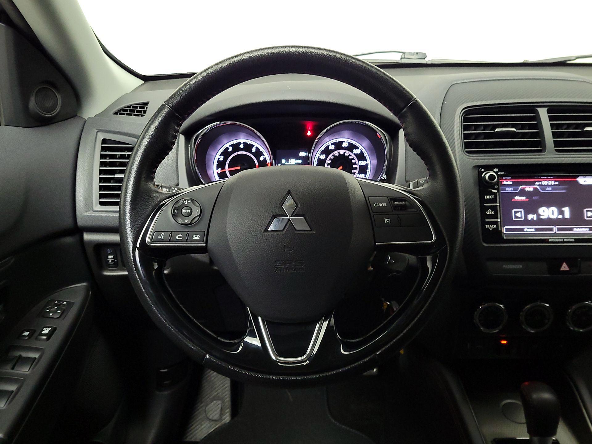 Thumbnail: 2018 Mitsubishi Outlander Sport - 10