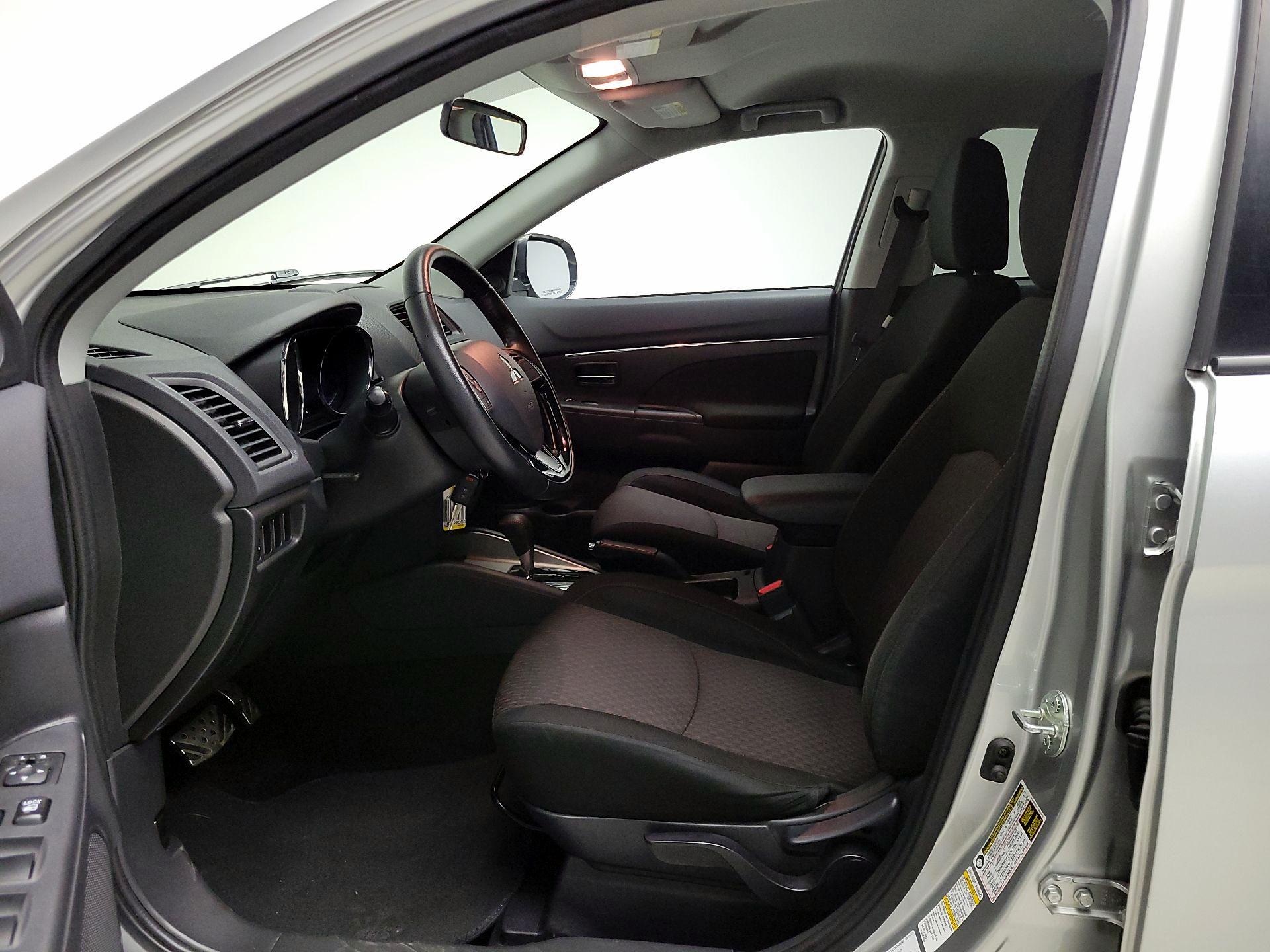 Thumbnail: 2018 Mitsubishi Outlander Sport - 11