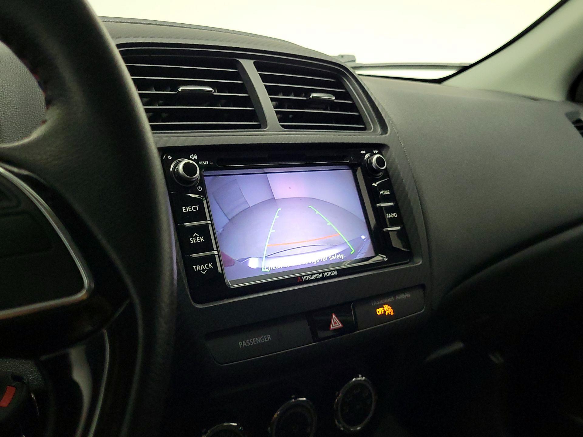 Thumbnail: 2018 Mitsubishi Outlander Sport - 13