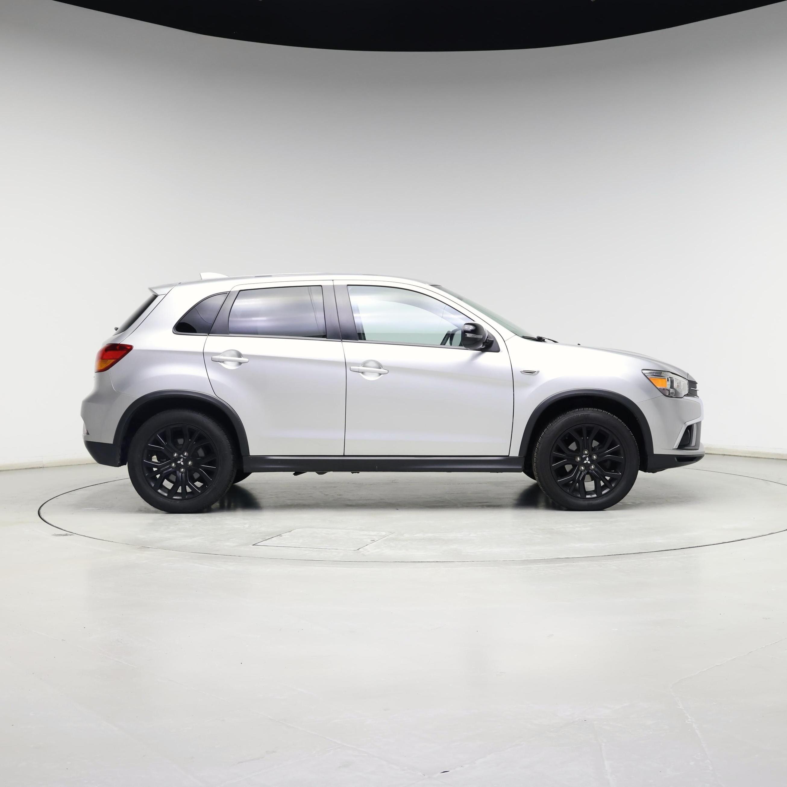 Thumbnail: 2018 Mitsubishi Outlander Sport - 7