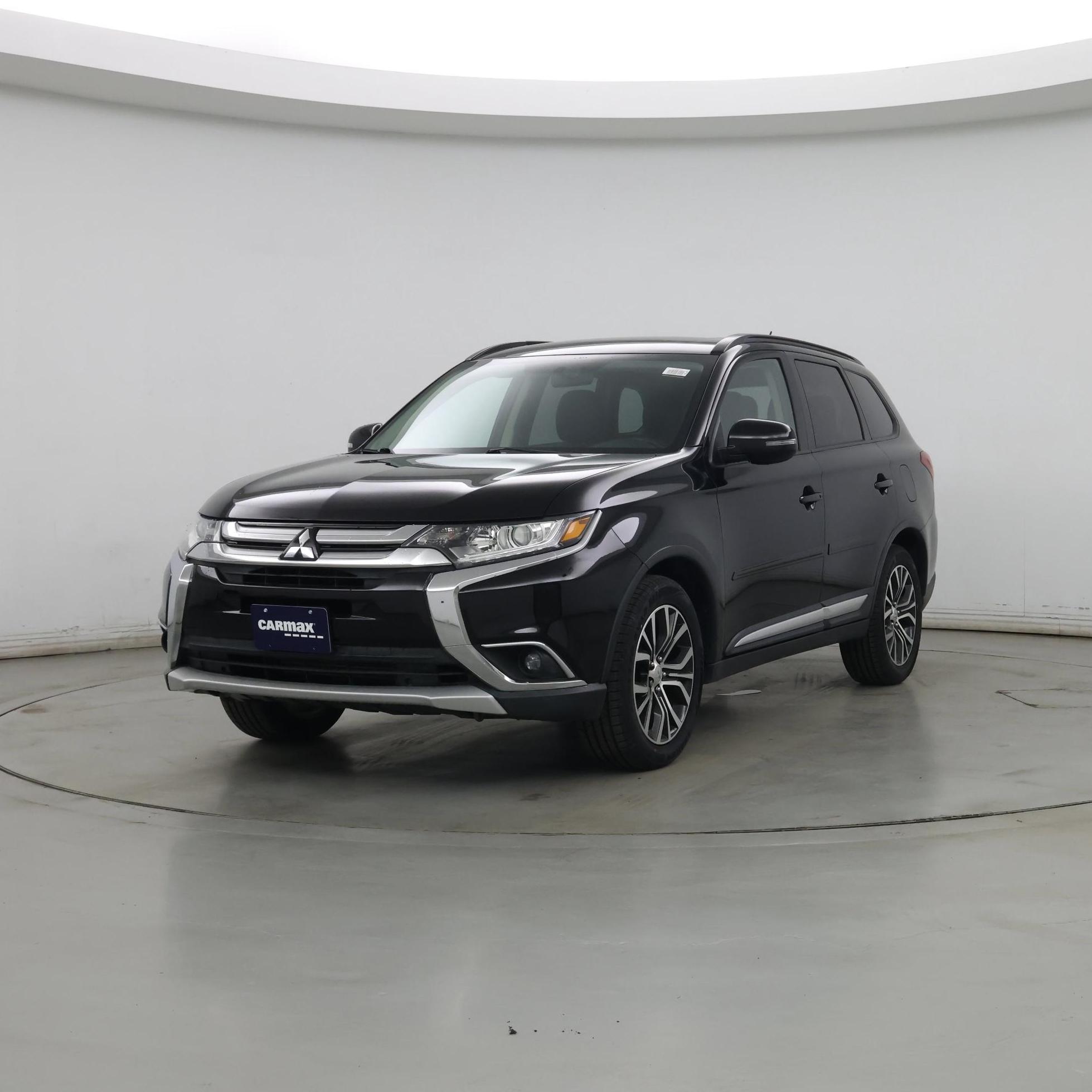 Thumbnail: 2016 Mitsubishi Outlander - 4