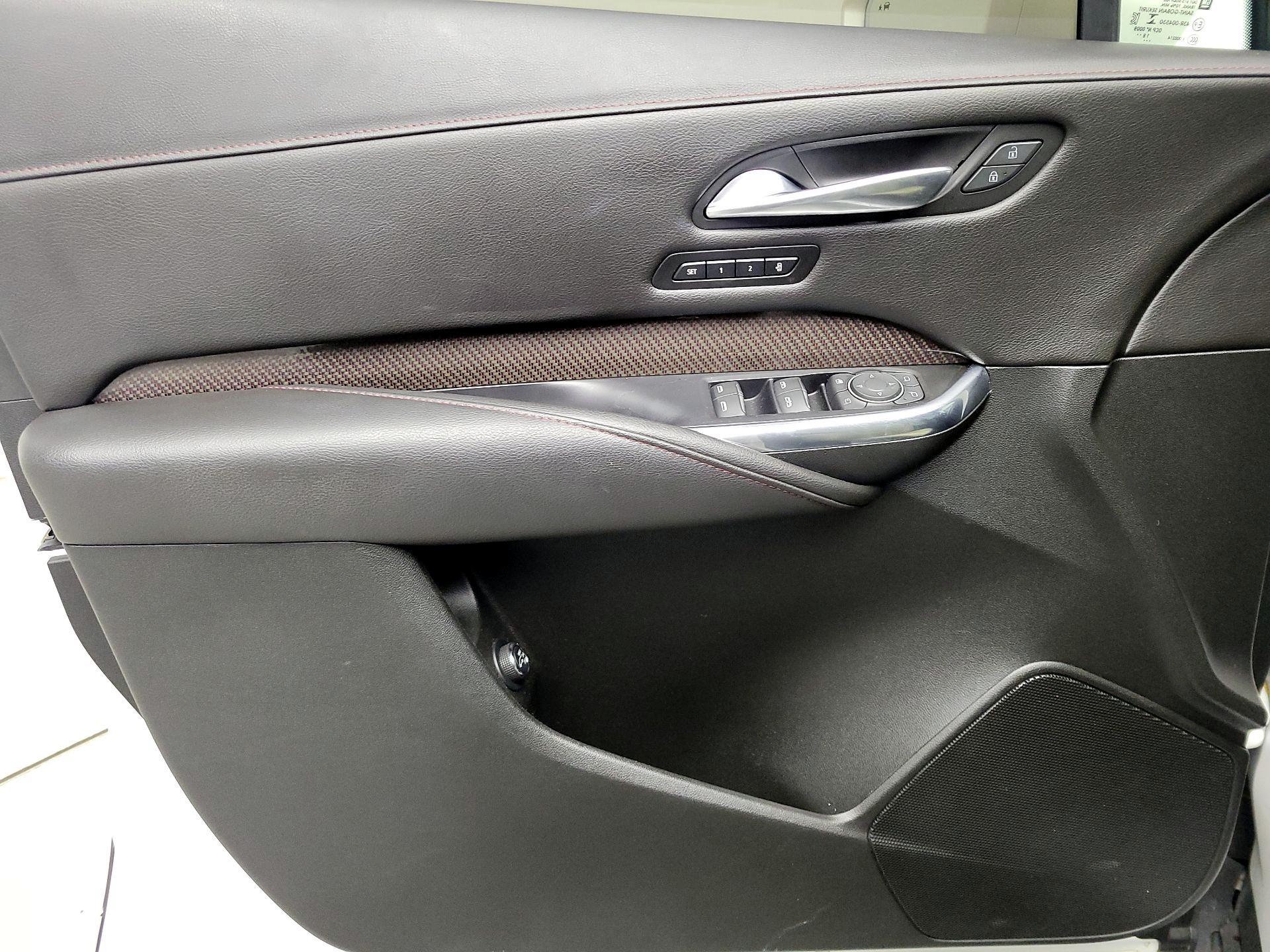 Thumbnail: 2019 Cadillac XT4 - 12