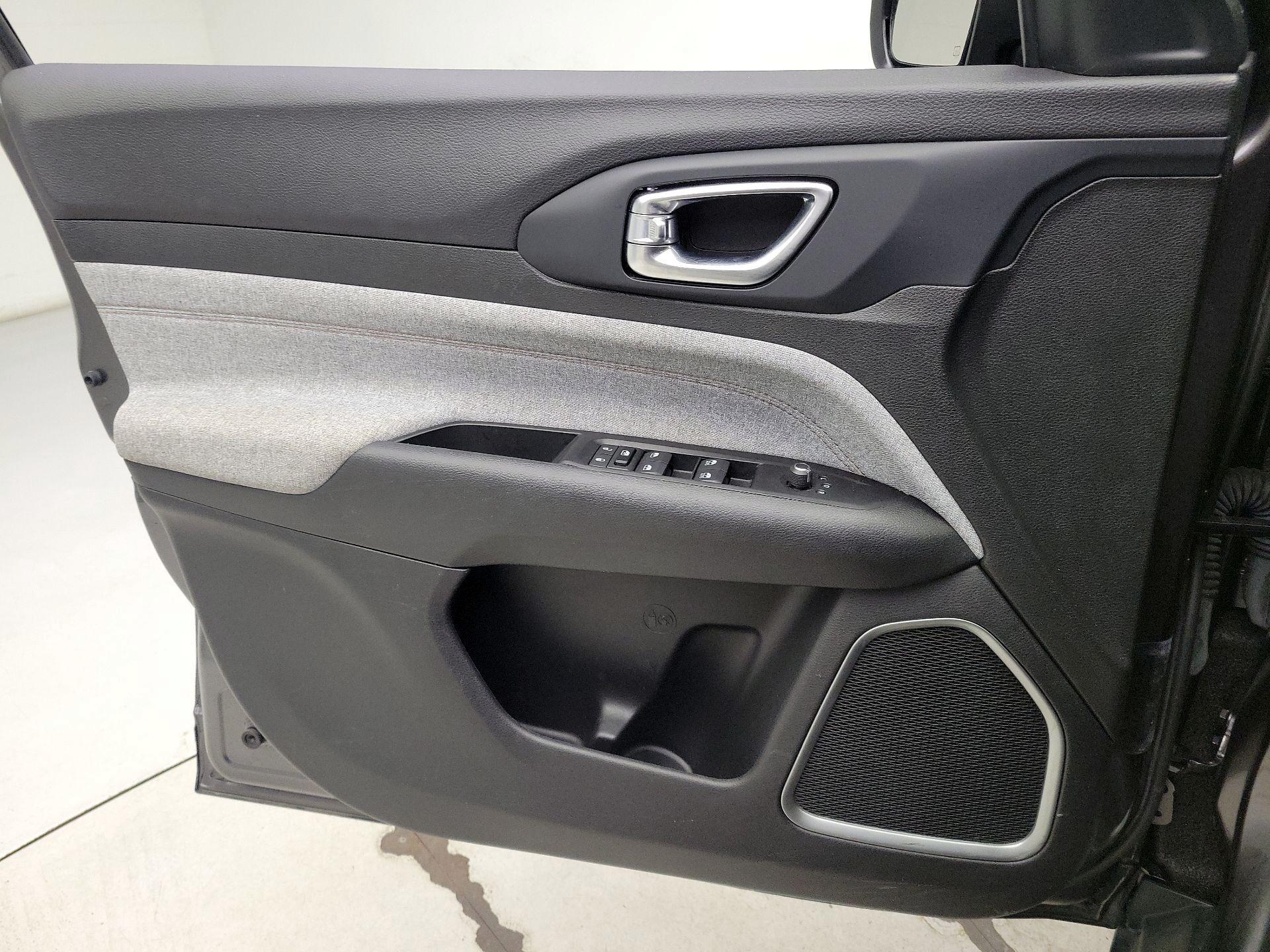 Thumbnail: 2022 Jeep Compass - 12