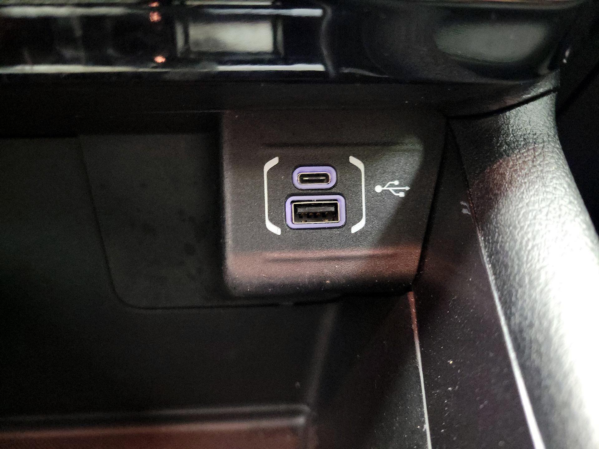 Thumbnail: 2022 Jeep Compass - 18