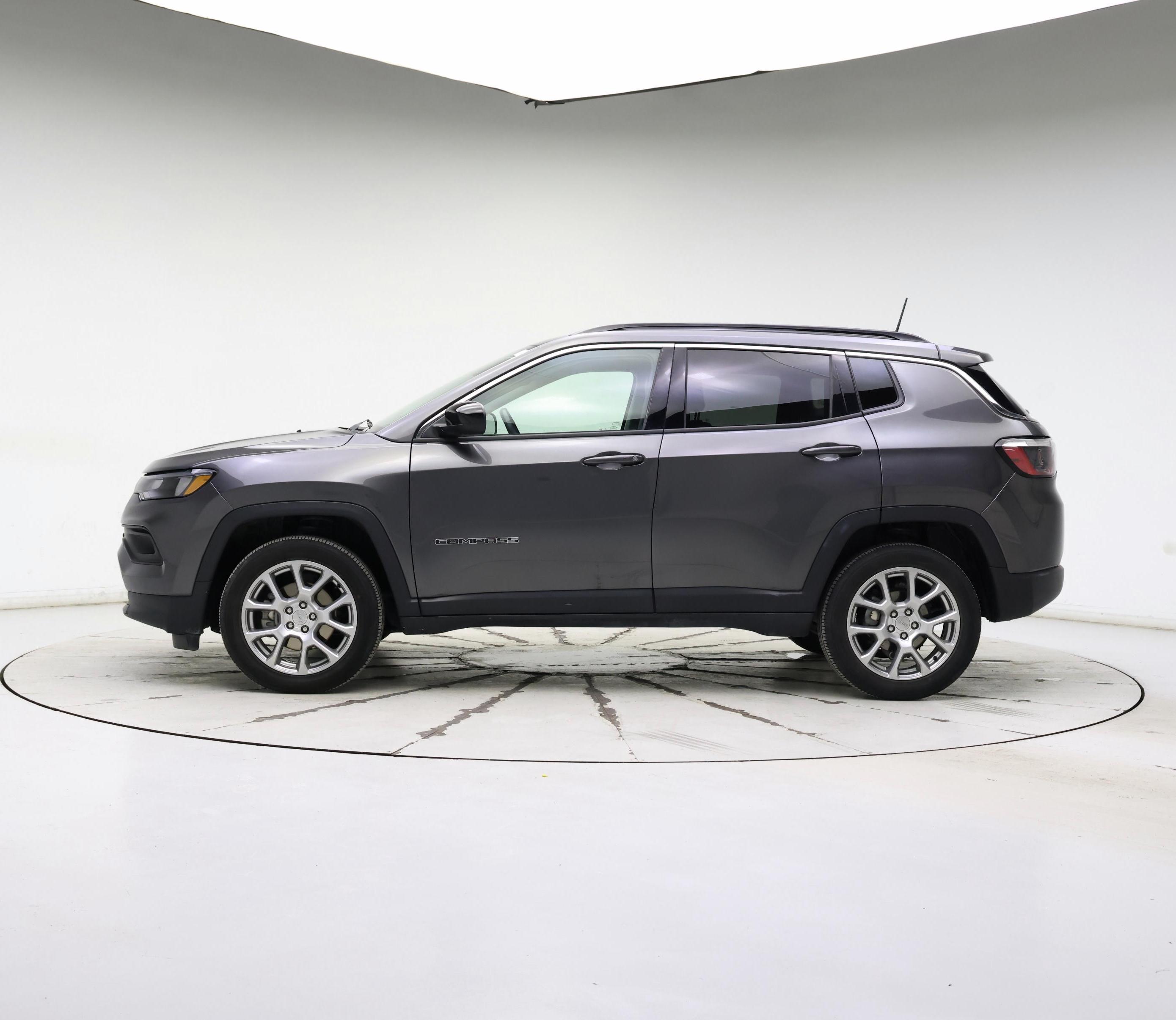 Thumbnail: 2022 Jeep Compass - 3