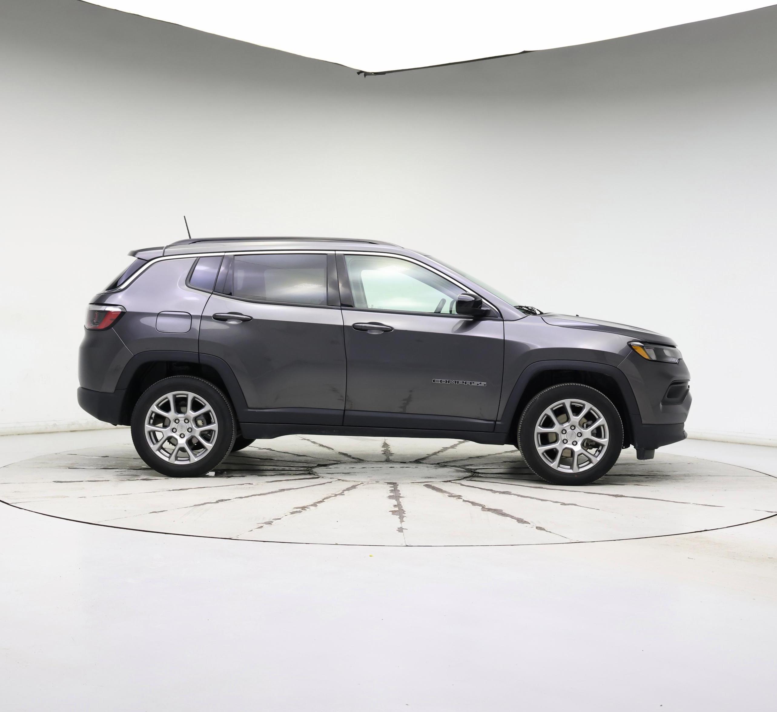 Thumbnail: 2022 Jeep Compass - 7
