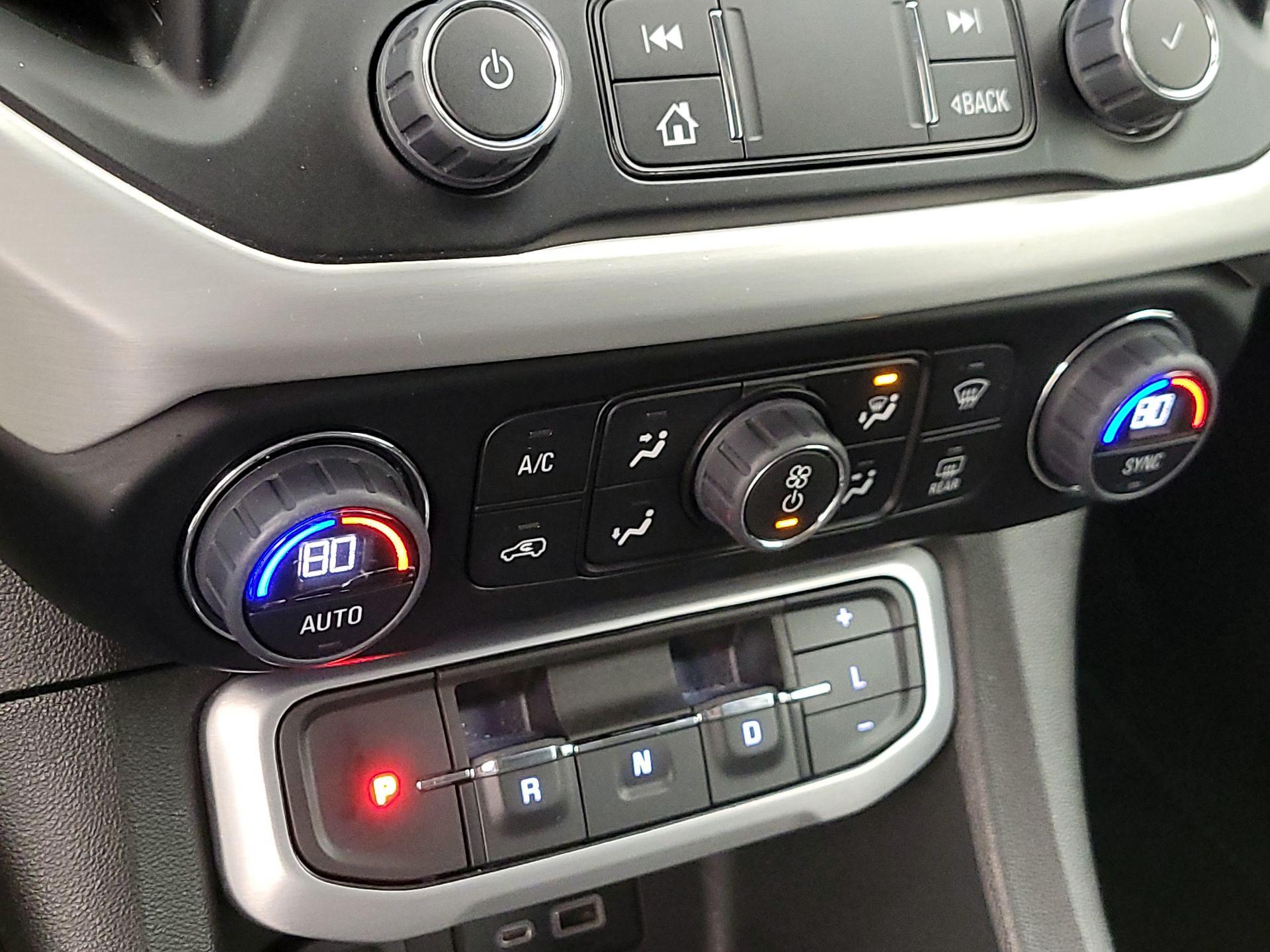 Thumbnail: 2023 GMC Acadia - 16