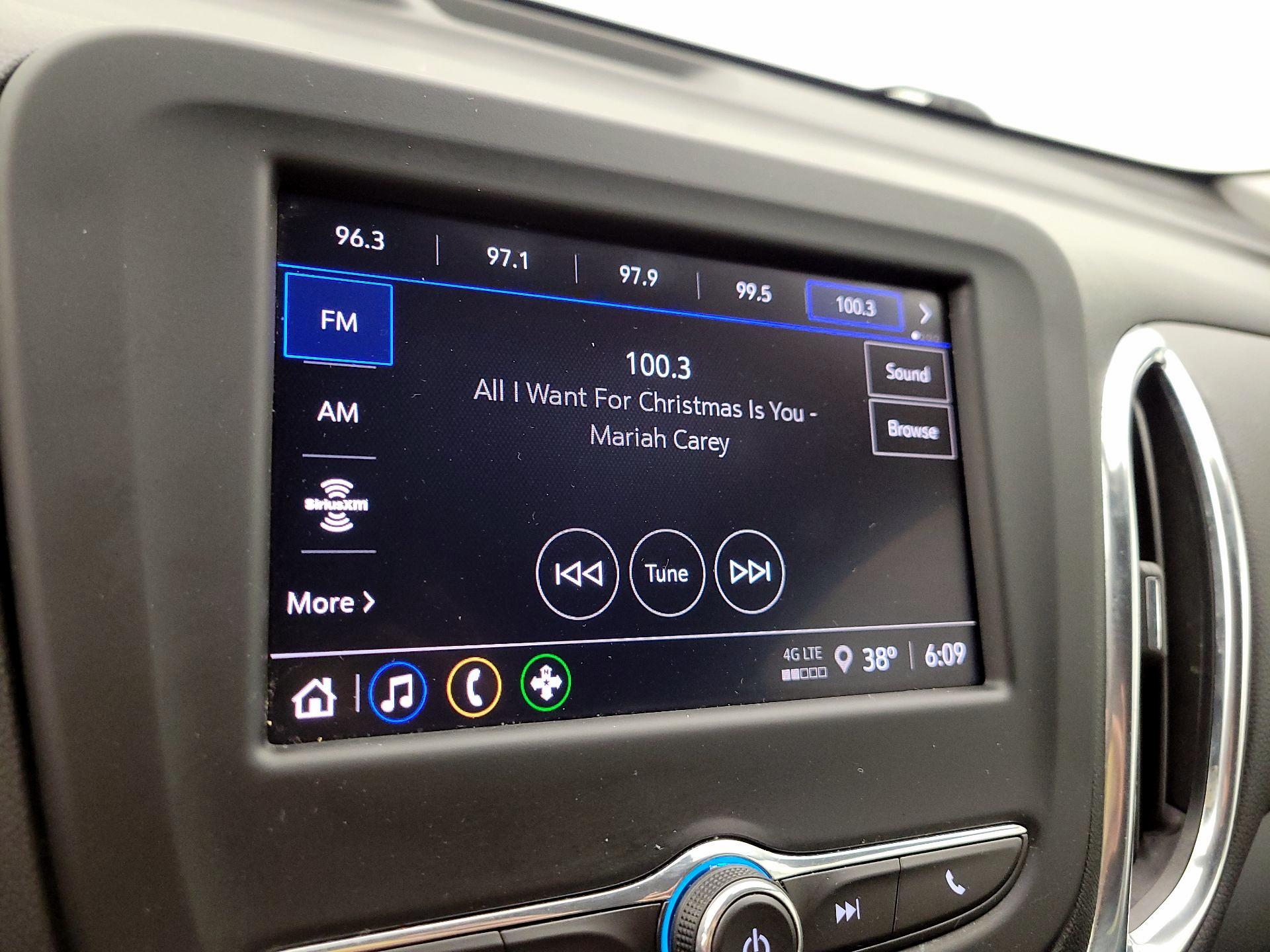 Thumbnail: 2022 Chevrolet Equinox - 15