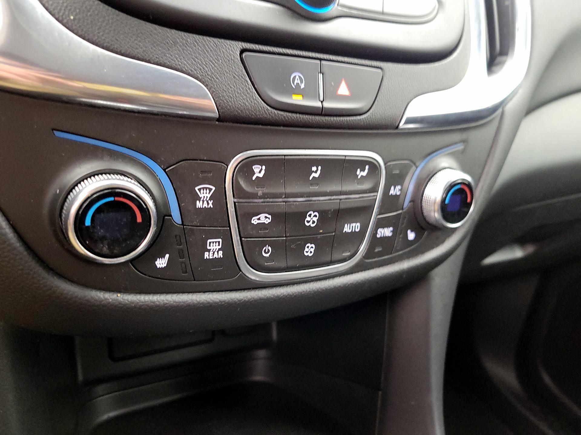 Thumbnail: 2022 Chevrolet Equinox - 16