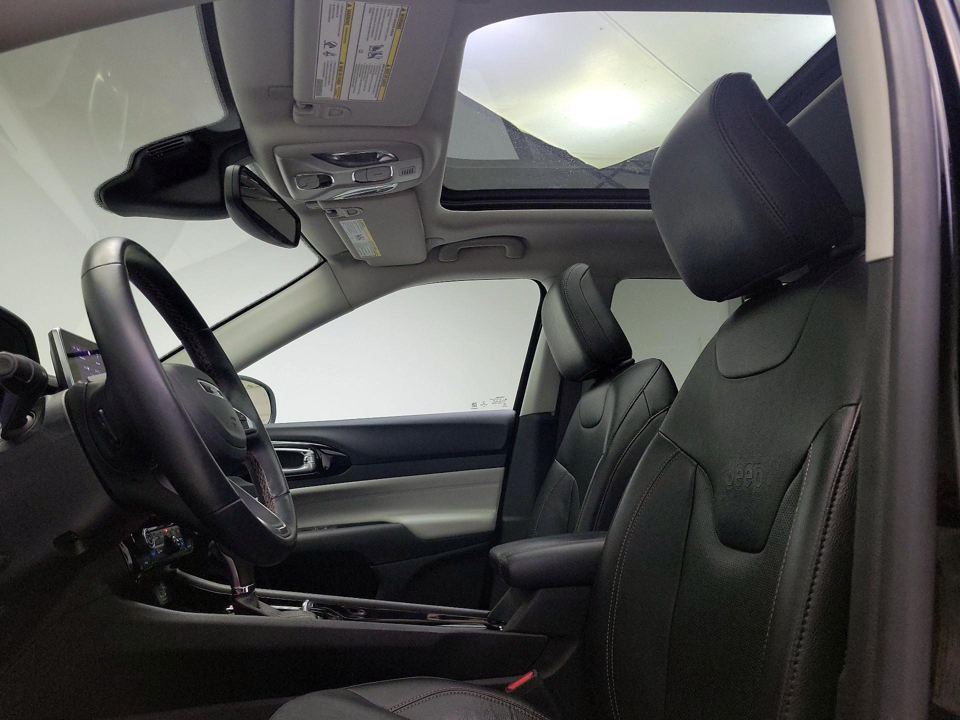 Thumbnail: 2022 Jeep Compass - 19