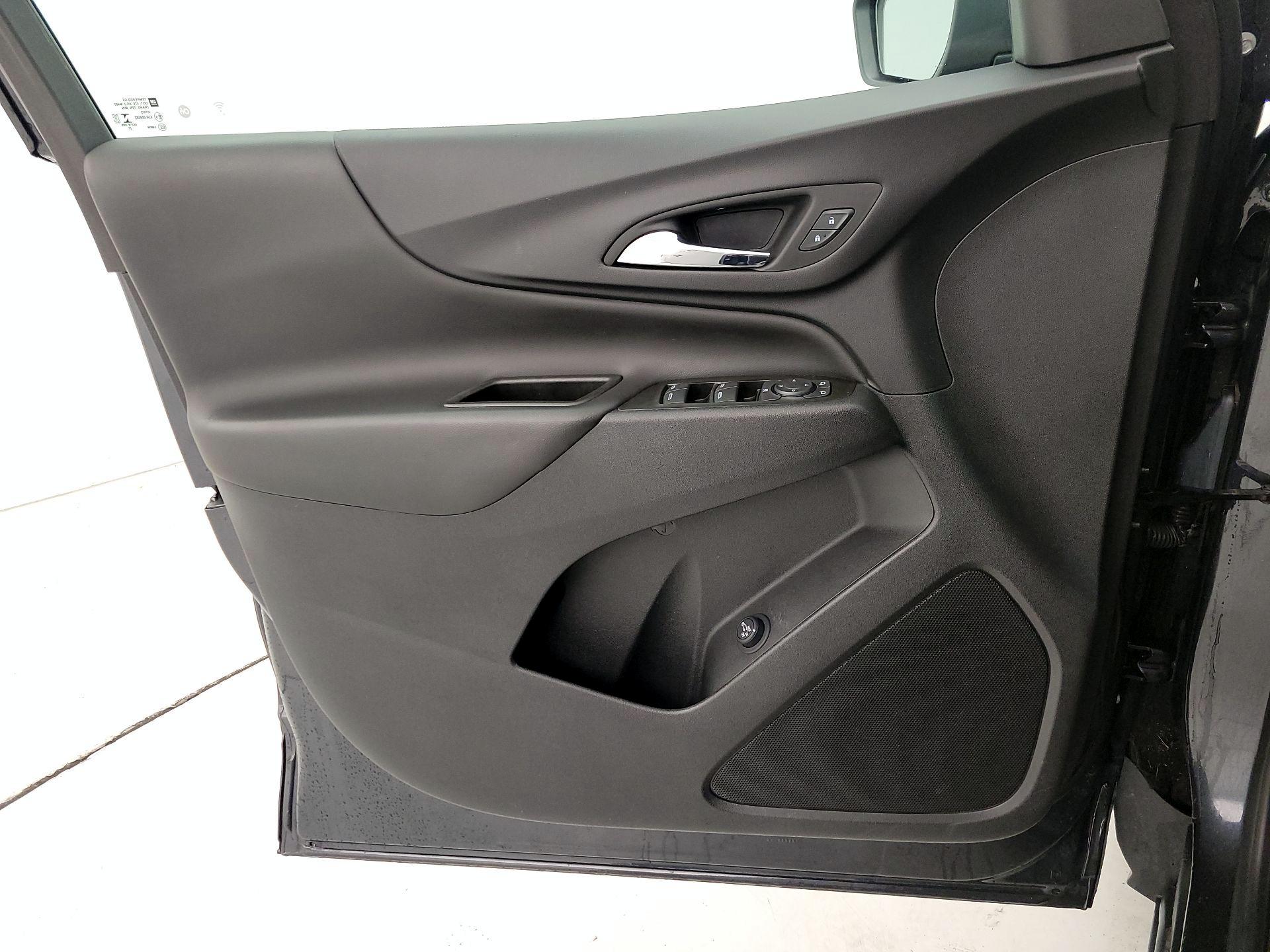 Thumbnail: 2022 Chevrolet Equinox - 12