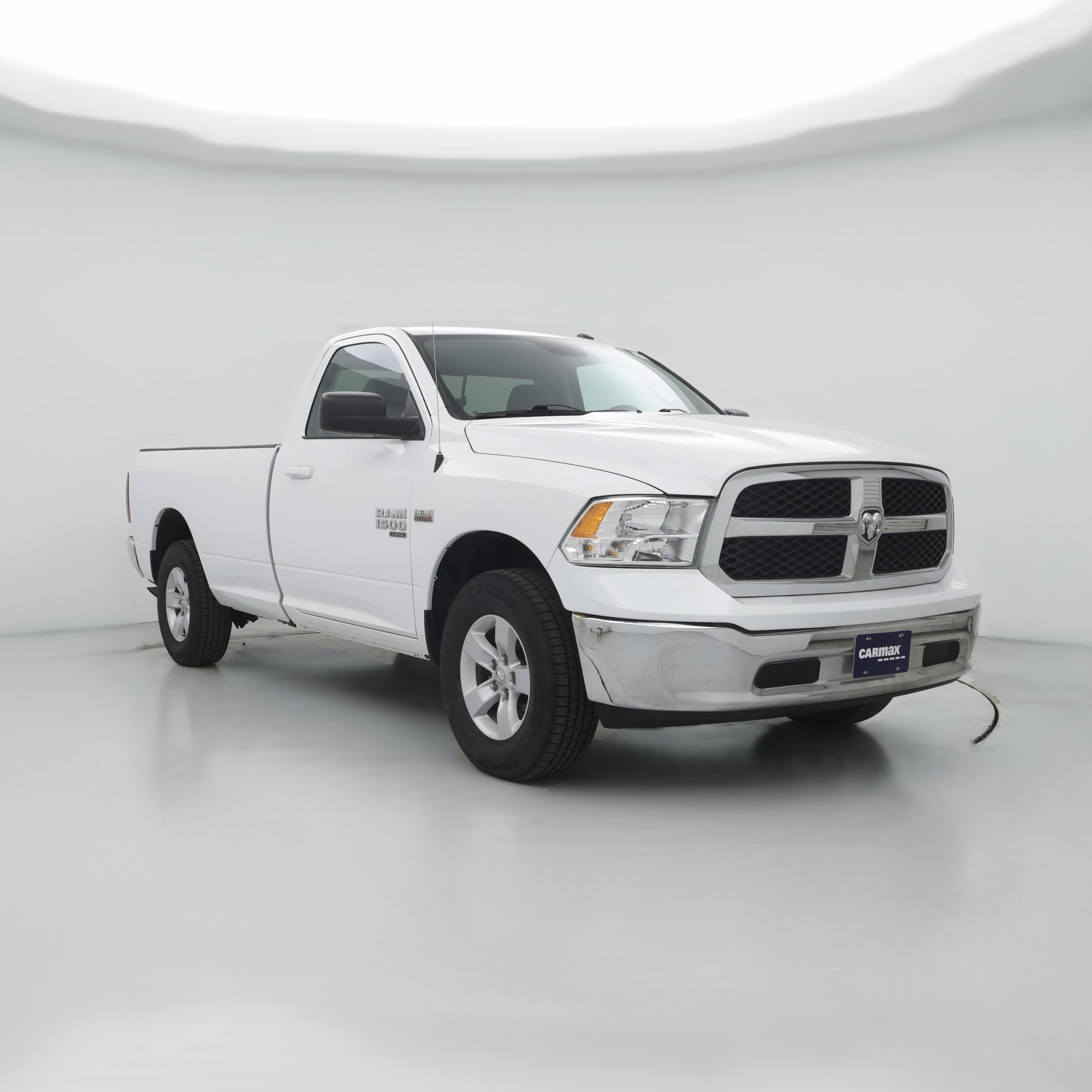 Thumbnail: 2020 RAM 1500 Classic - 1