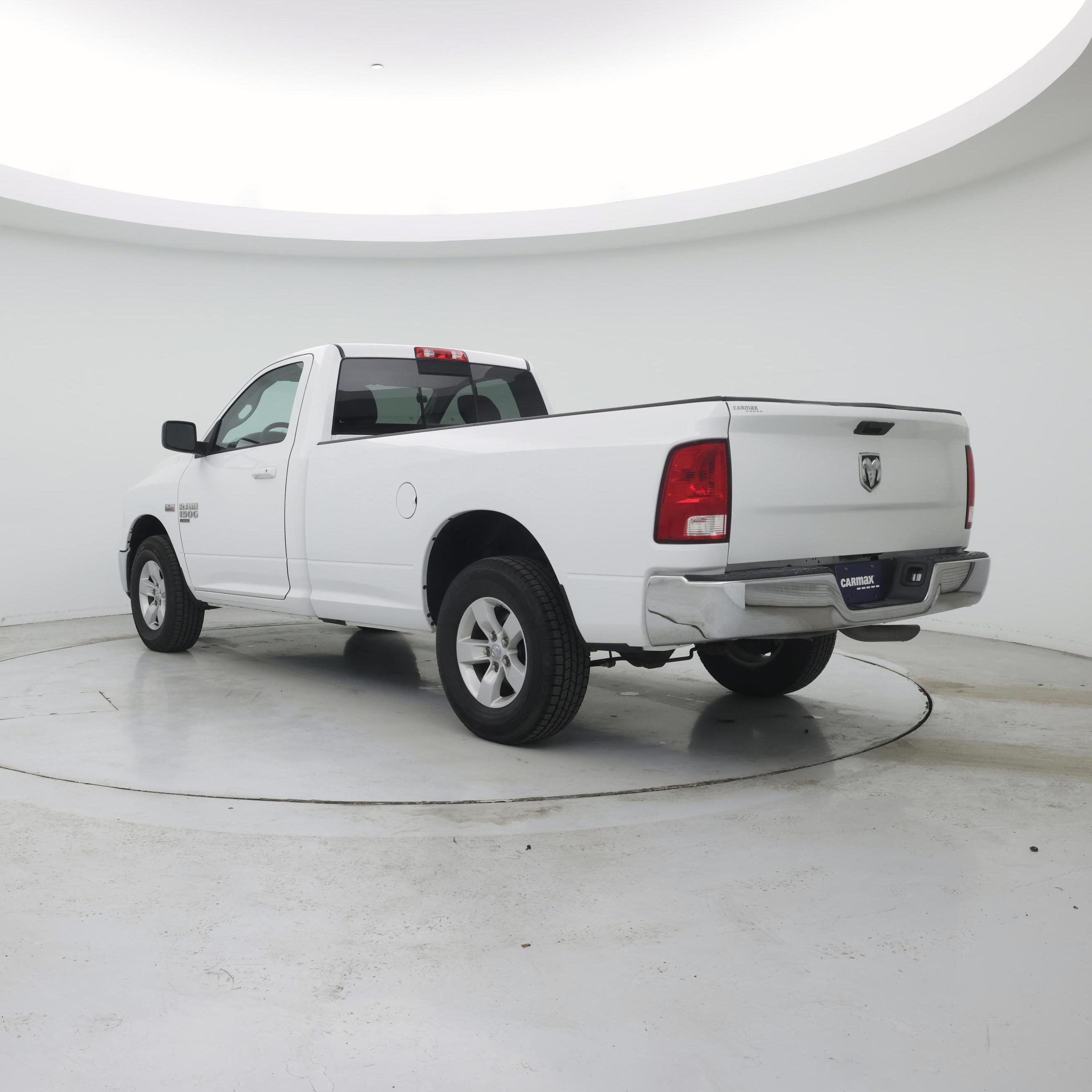 Thumbnail: 2020 RAM 1500 Classic - 2