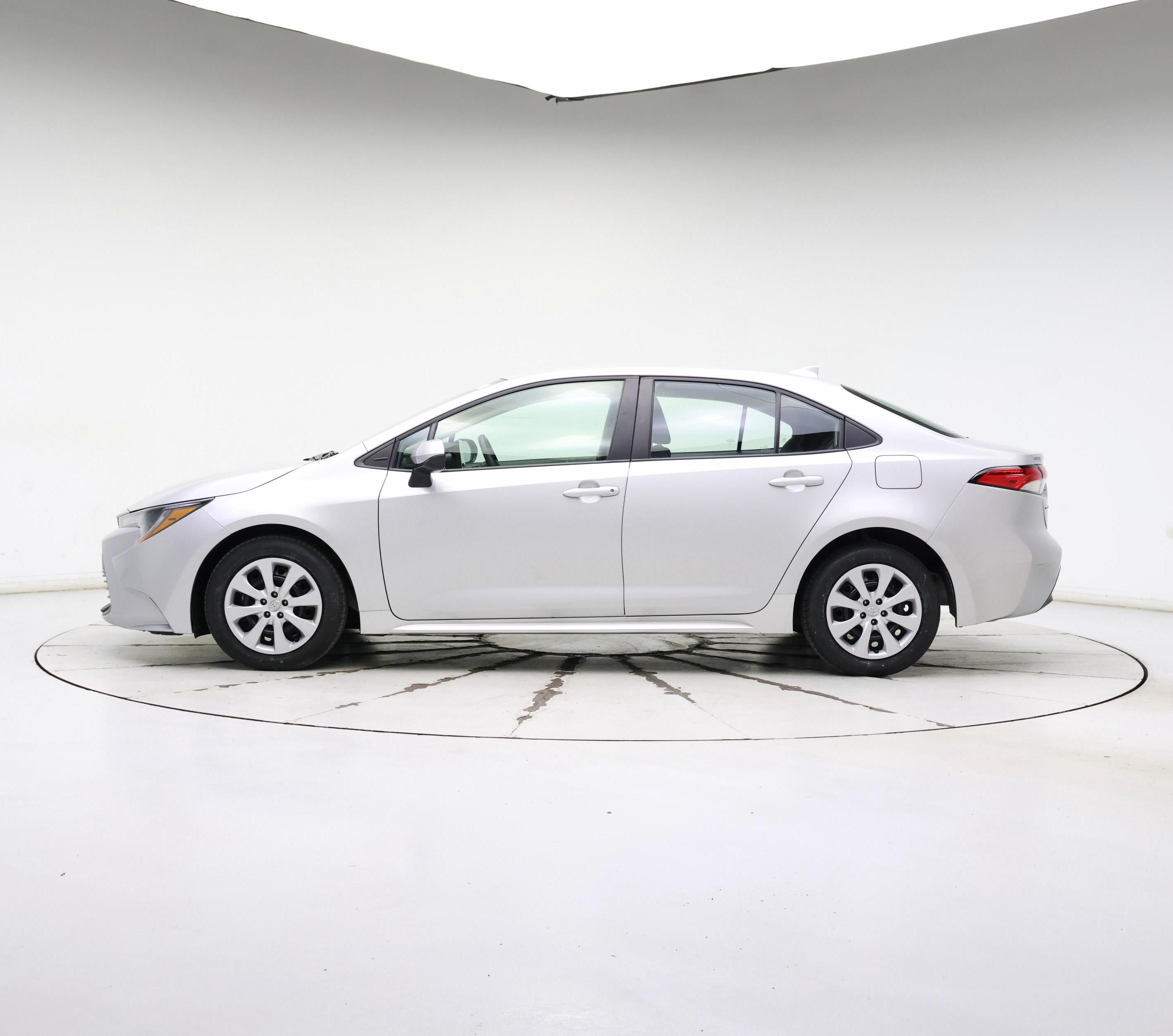 Thumbnail: 2023 Toyota Corolla - 3