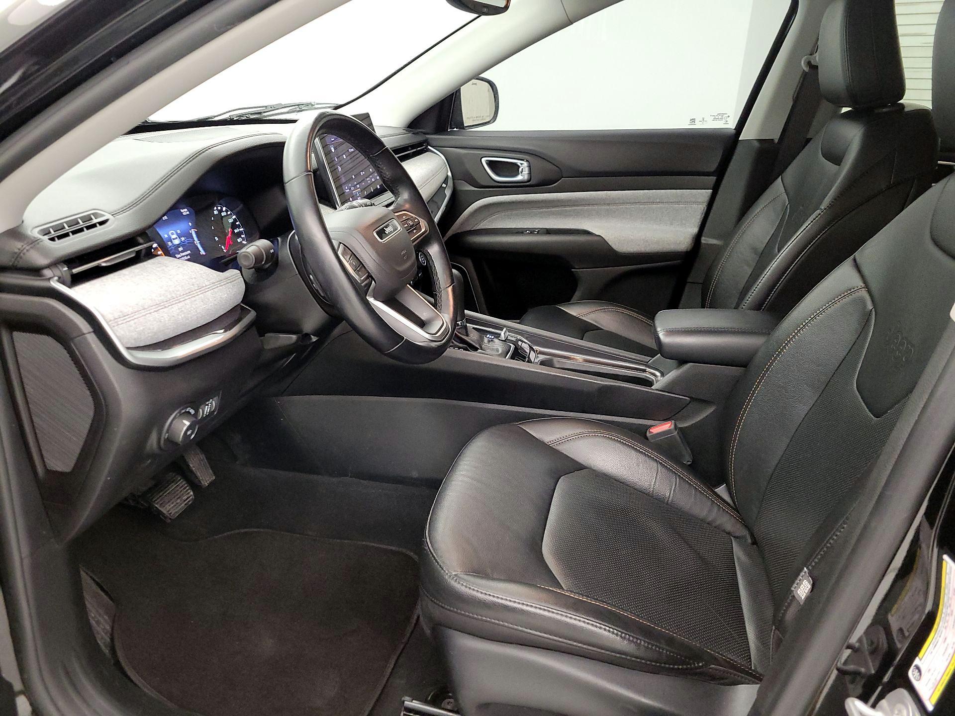 Thumbnail: 2022 Jeep Compass - 11