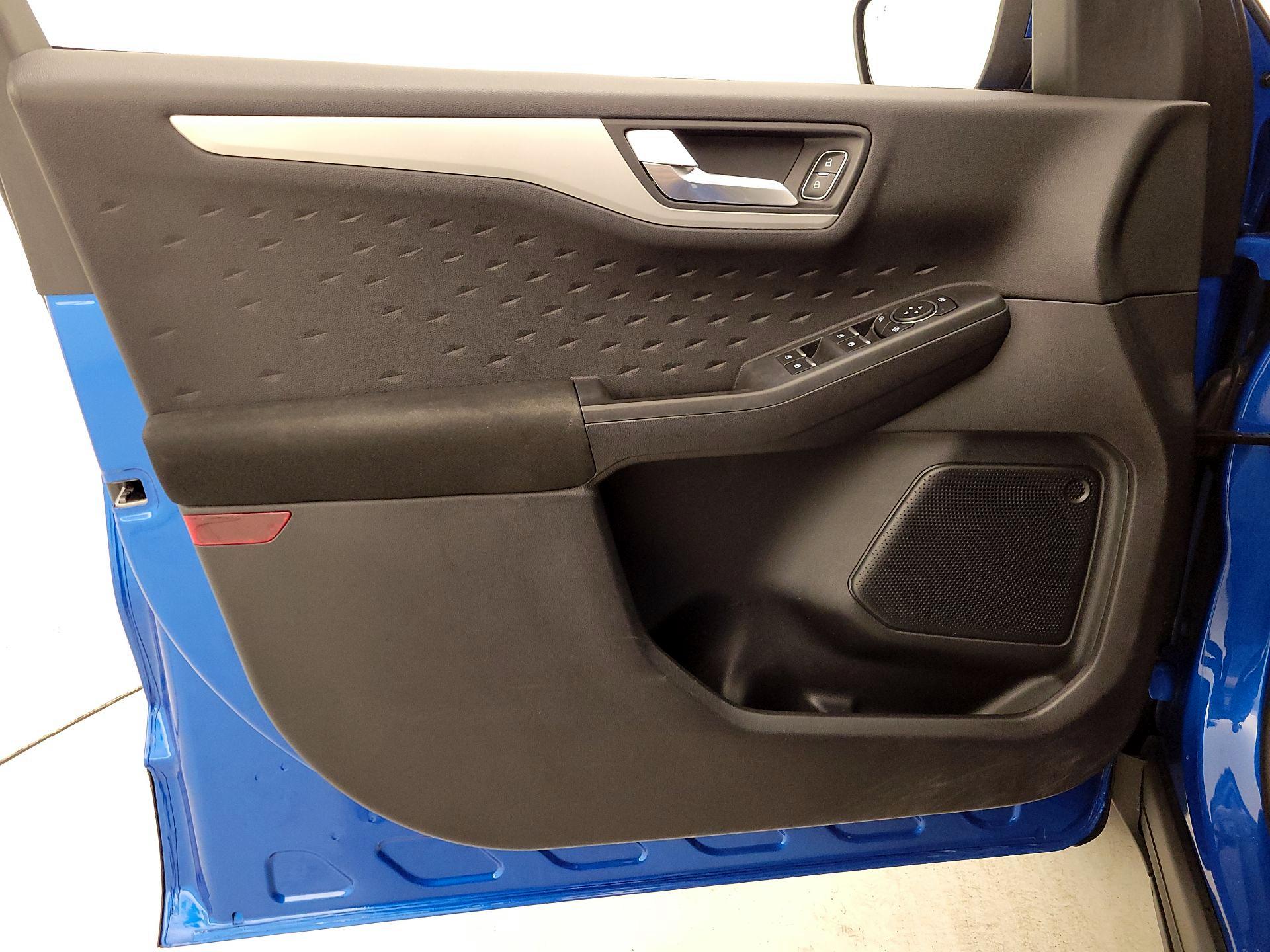 Thumbnail: 2020 Ford Escape - 12