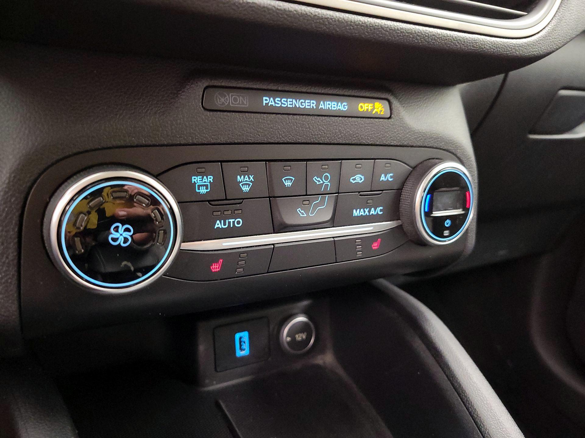 Thumbnail: 2020 Ford Escape - 16