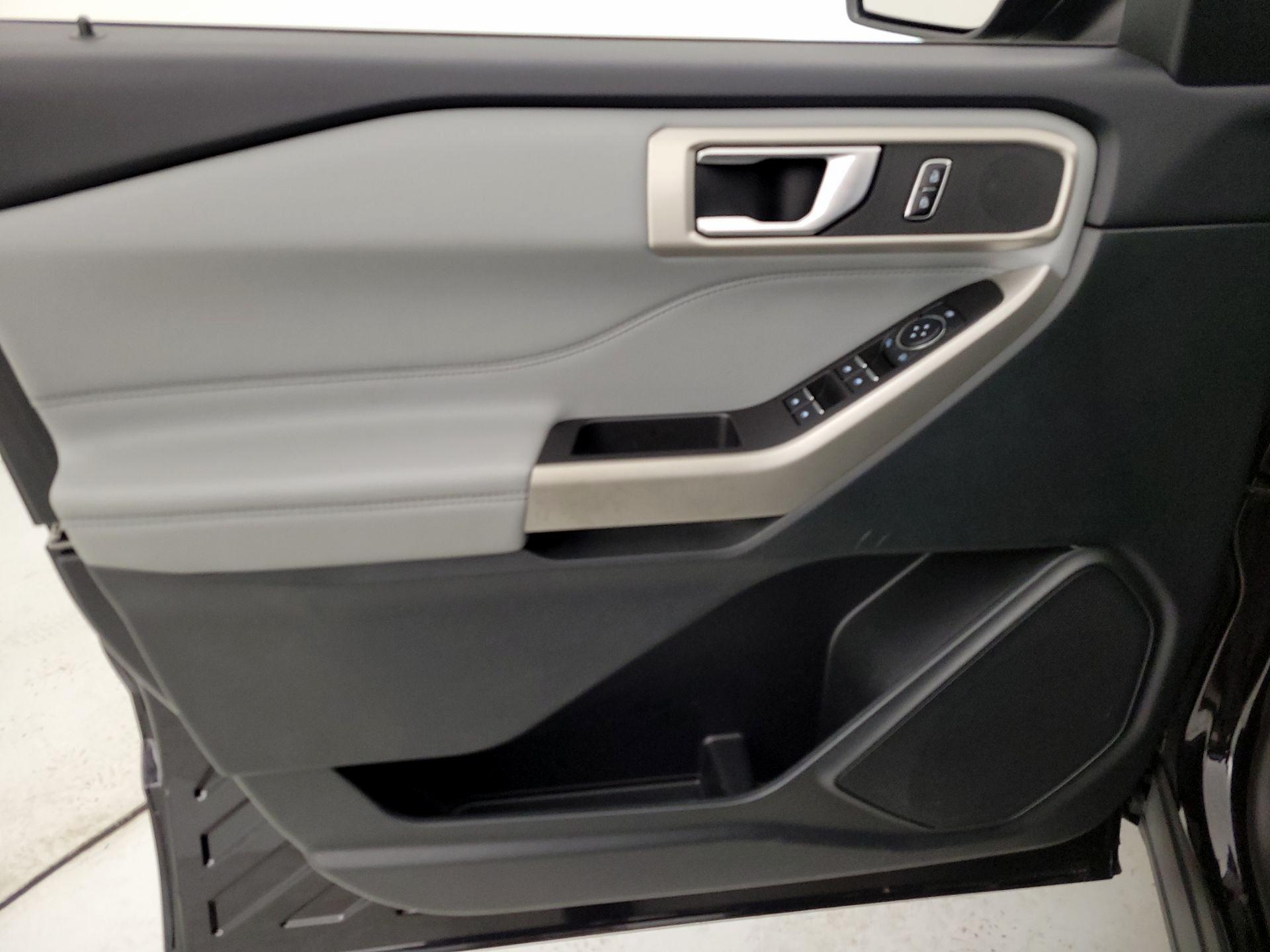 Thumbnail: 2023 Ford Explorer - 12