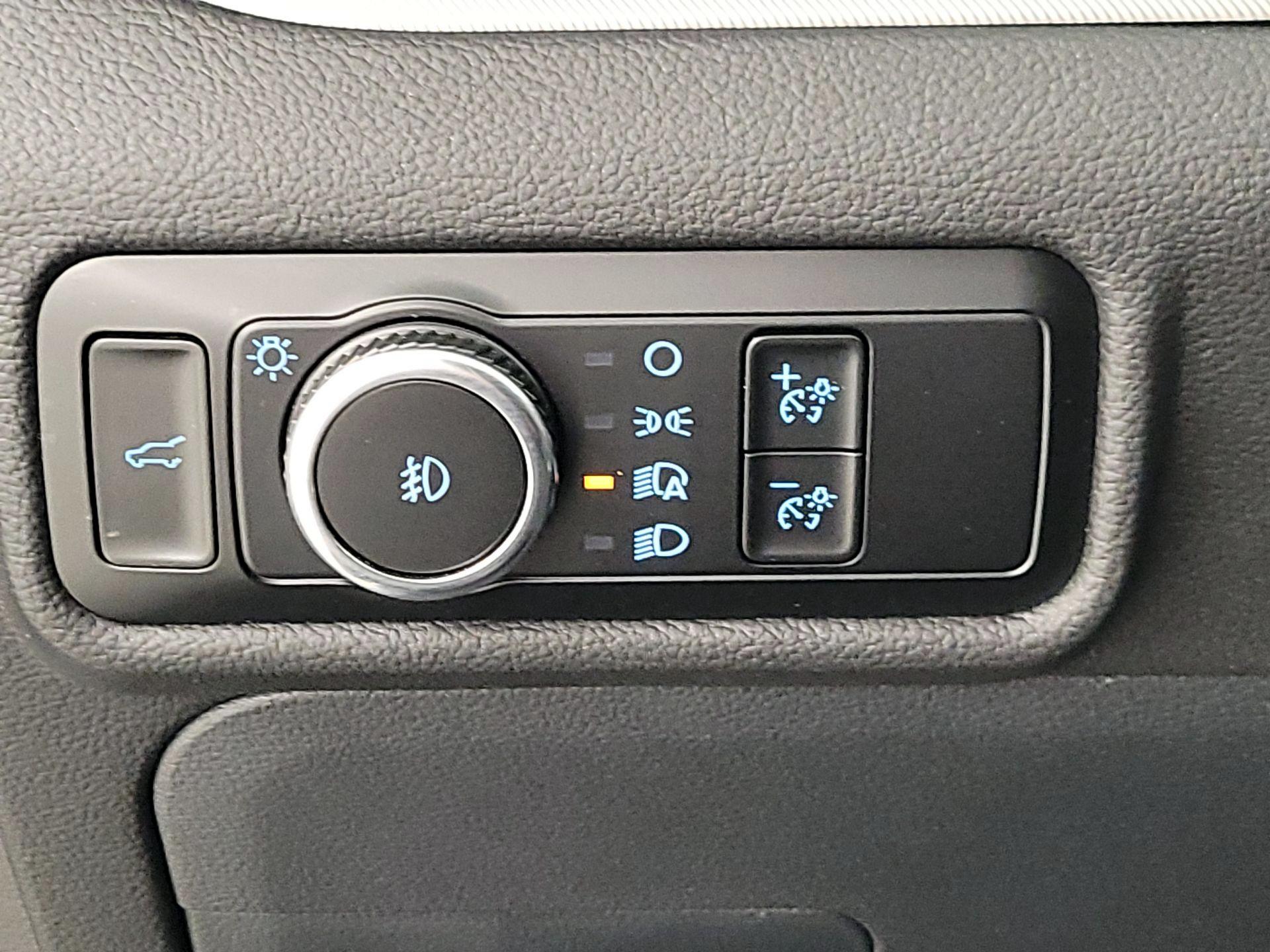 Thumbnail: 2023 Ford Explorer - 13