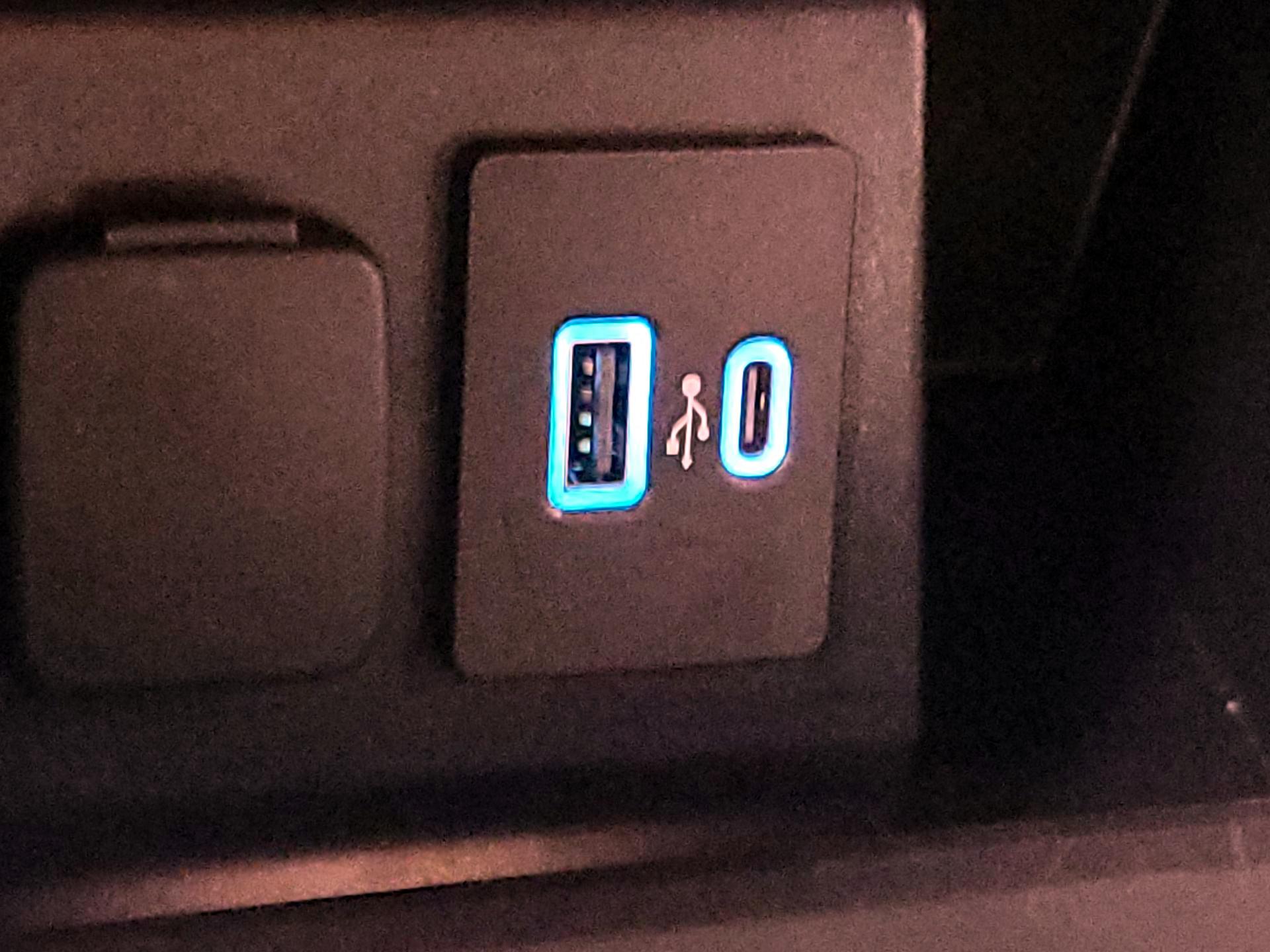 Thumbnail: 2023 Ford Explorer - 18