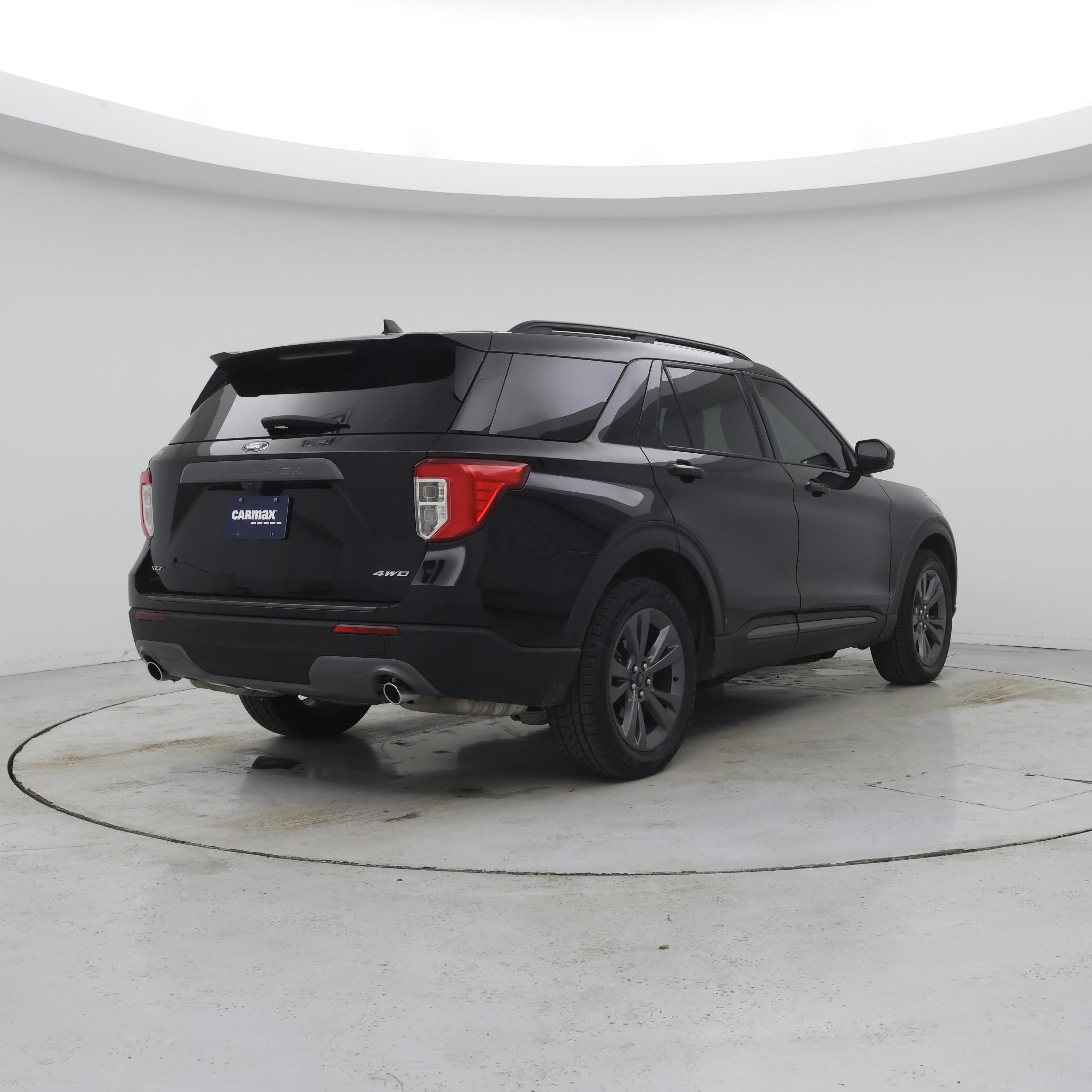 Thumbnail: 2023 Ford Explorer - 8