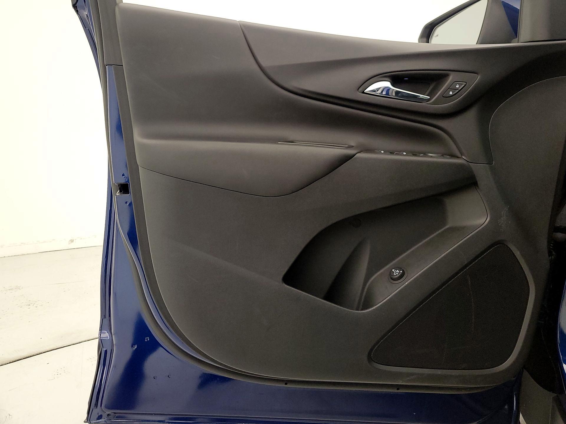 Thumbnail: 2022 Chevrolet Equinox - 12