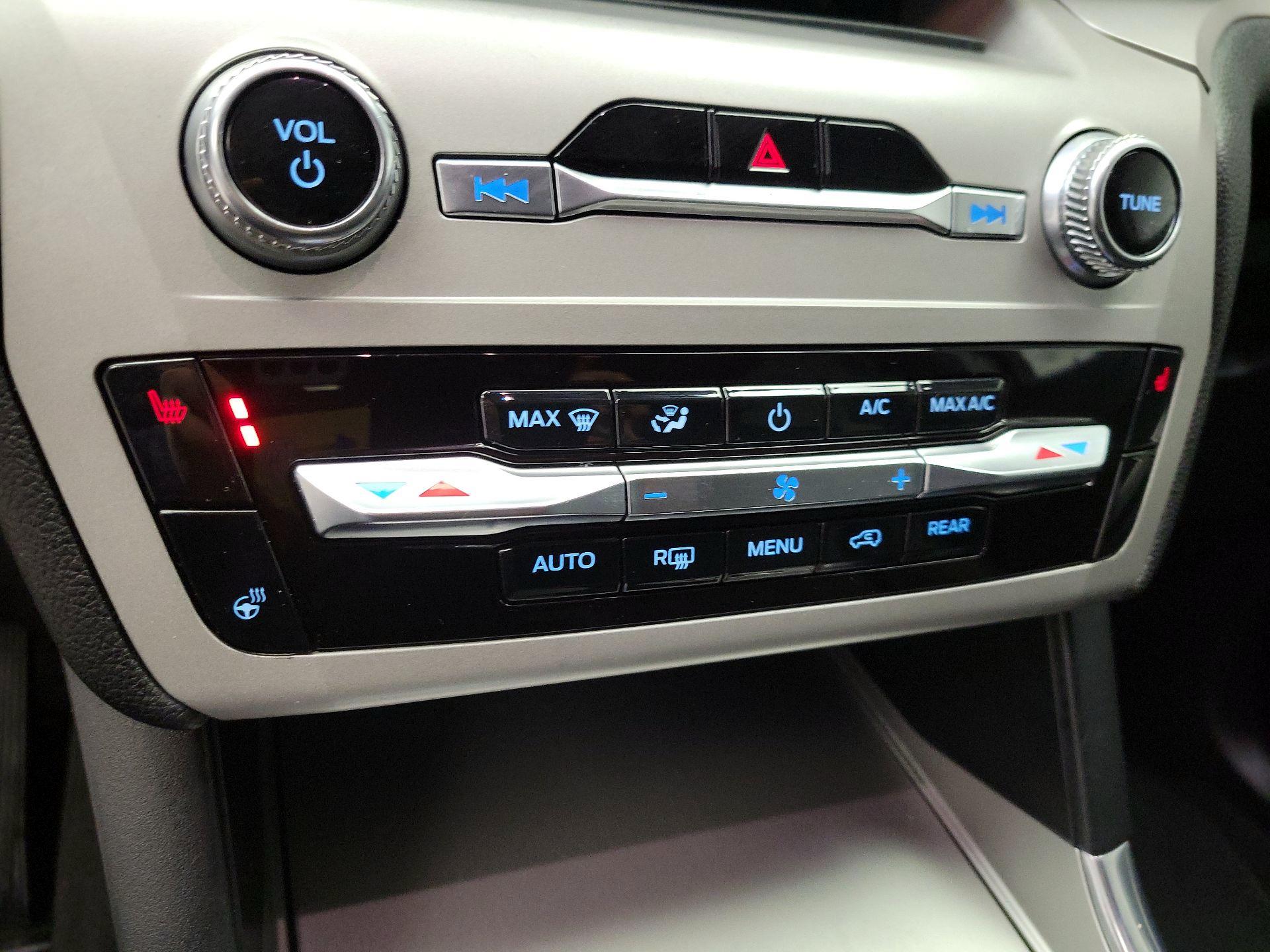 Thumbnail: 2023 Ford Explorer - 15