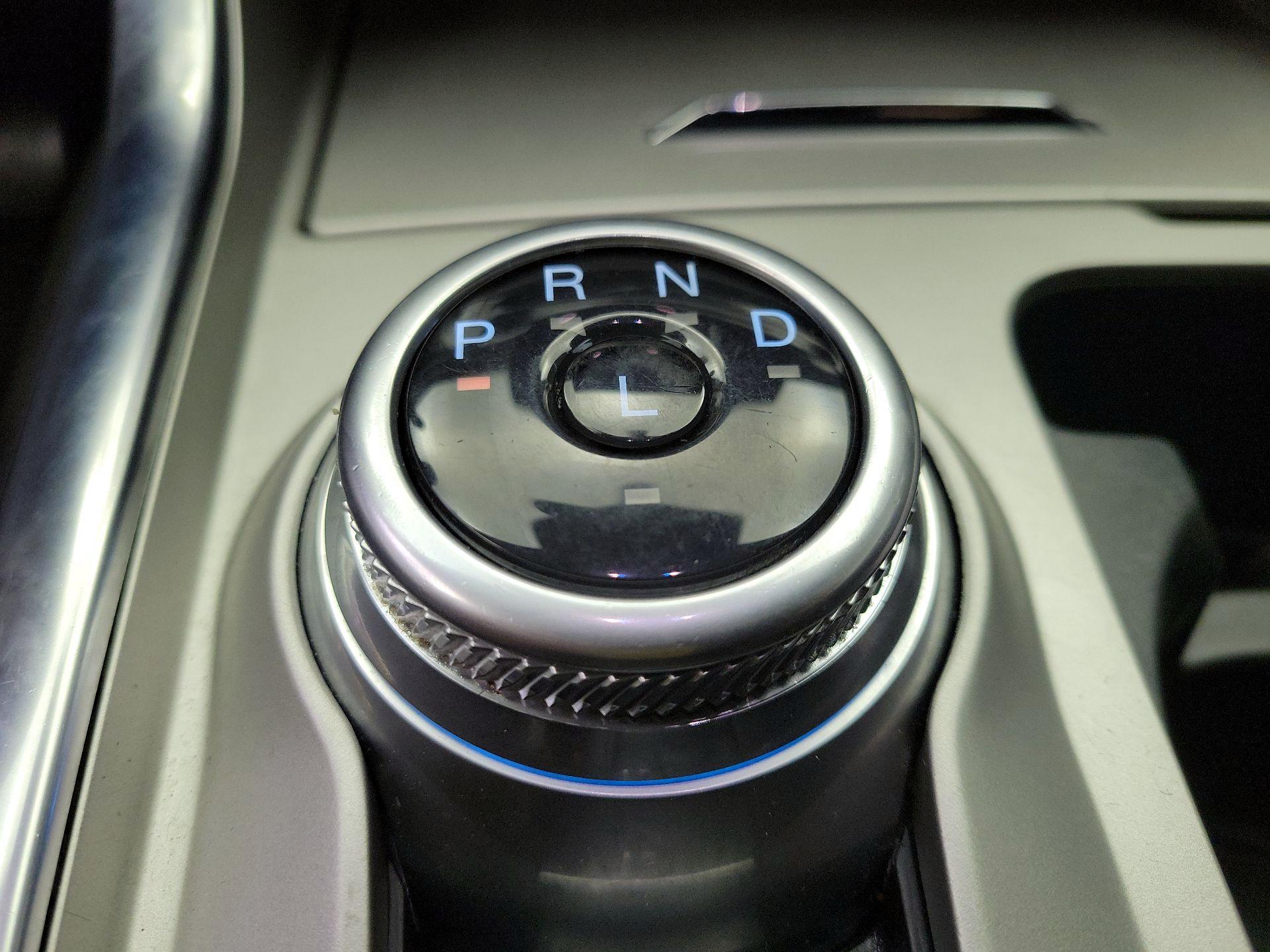 Thumbnail: 2023 Ford Explorer - 16