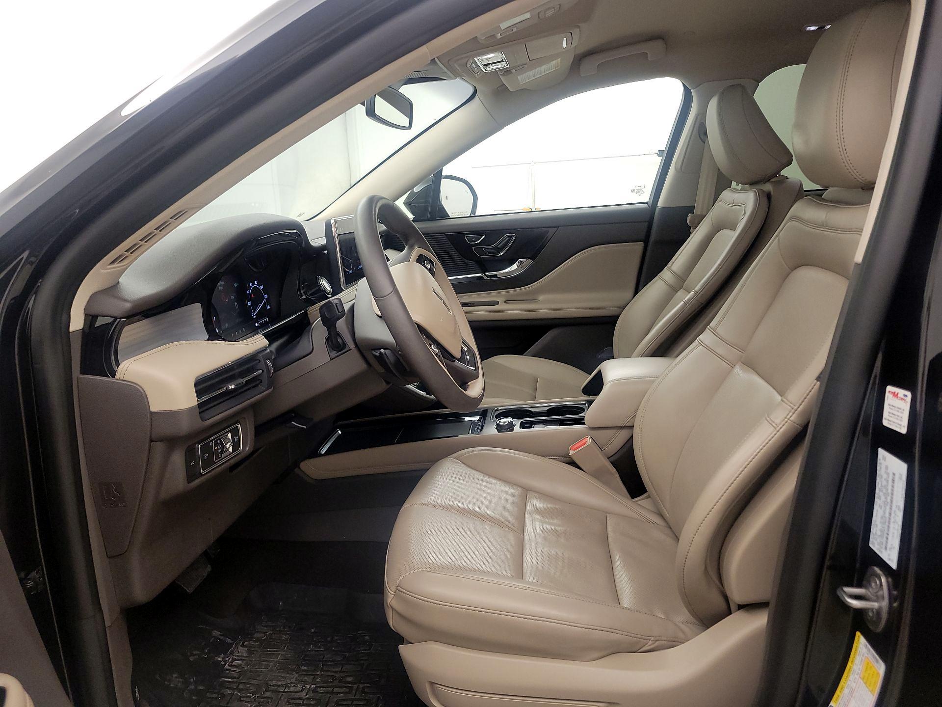 Thumbnail: 2022 Lincoln Corsair - 11