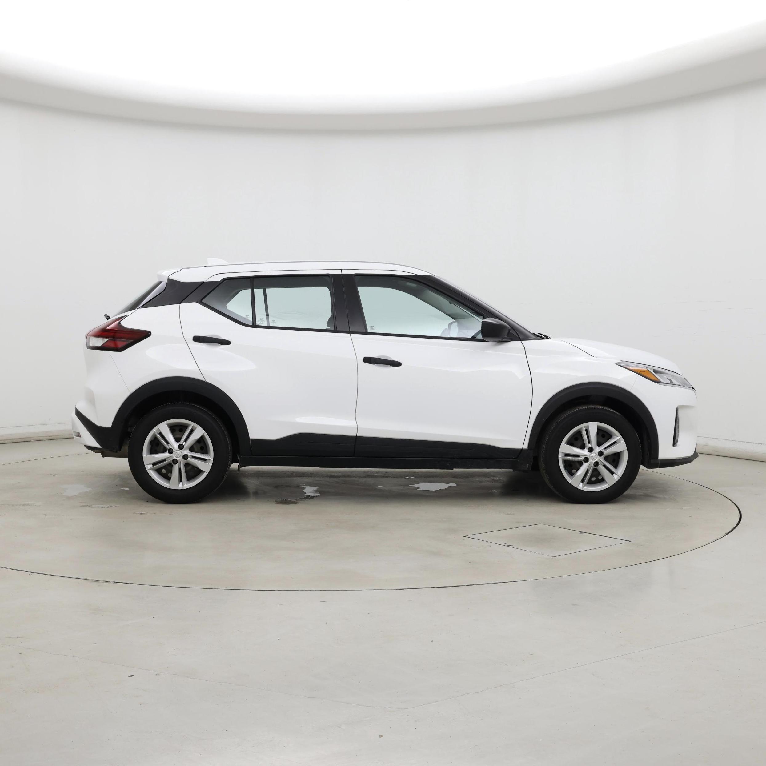 Thumbnail: 2023 Nissan Kicks - 7