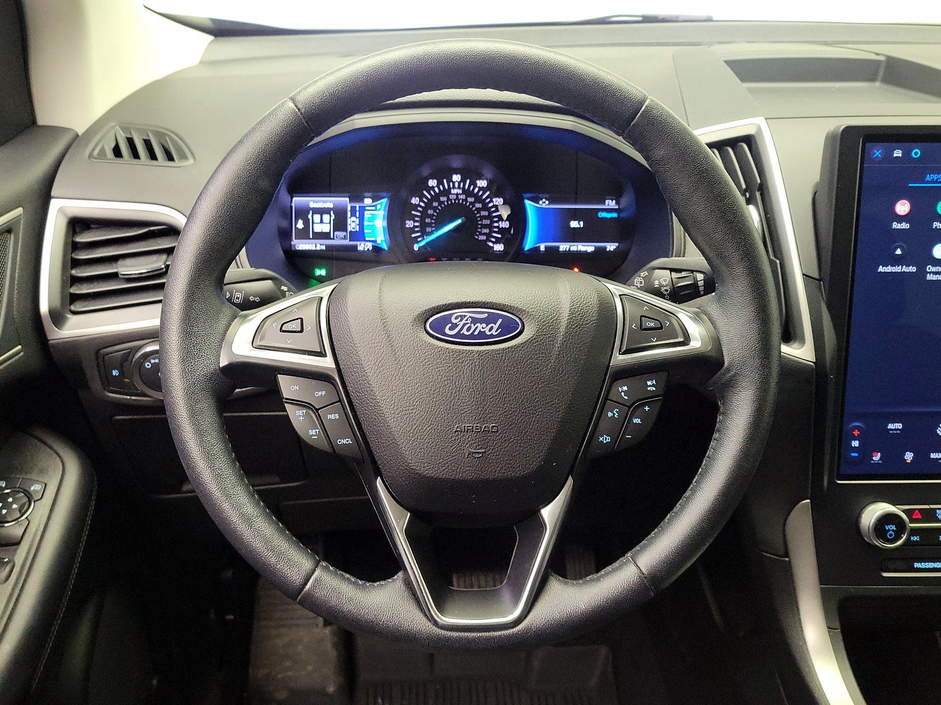 Thumbnail: 2022 Ford Edge - 10