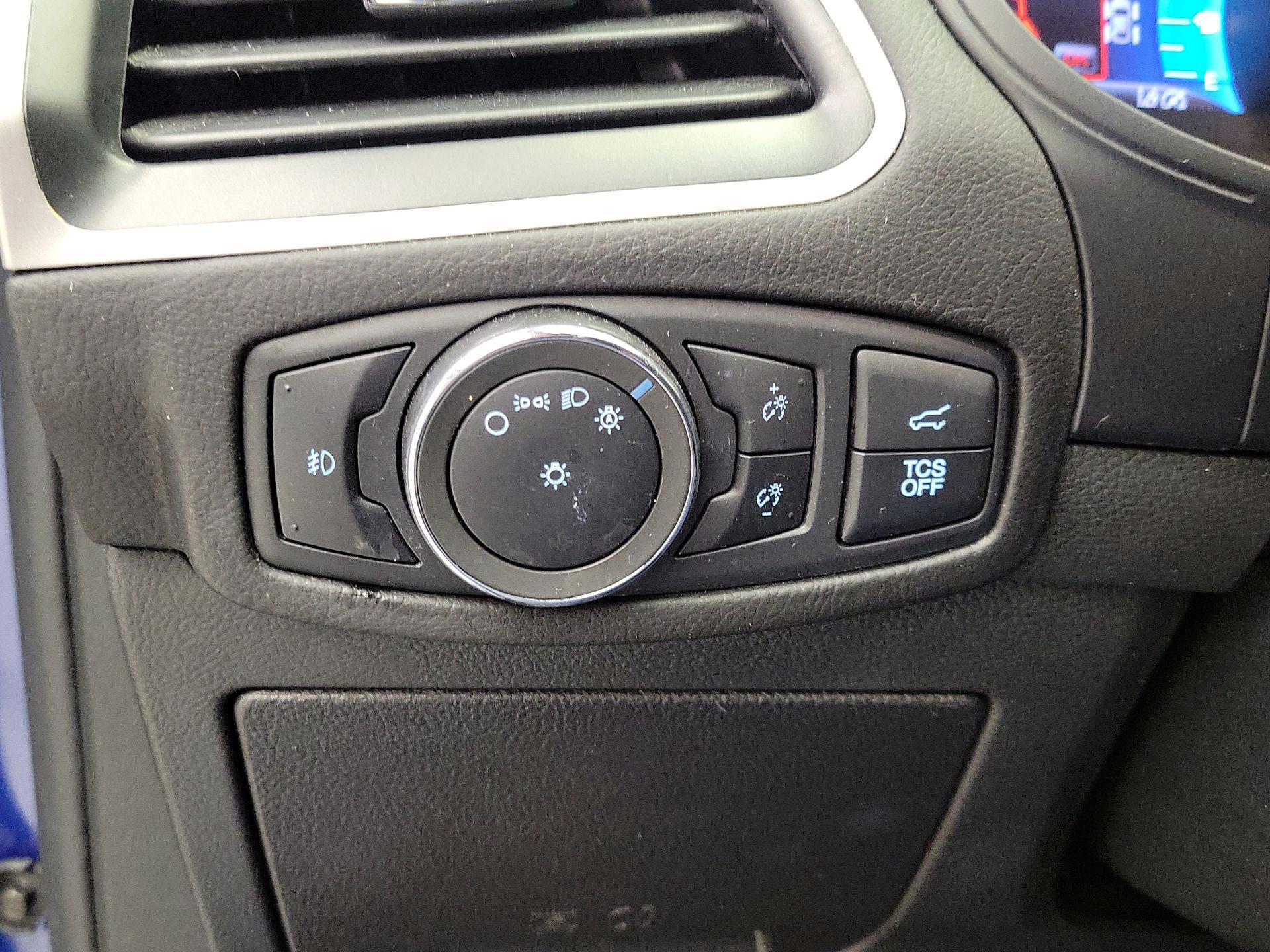 Thumbnail: 2022 Ford Edge - 13