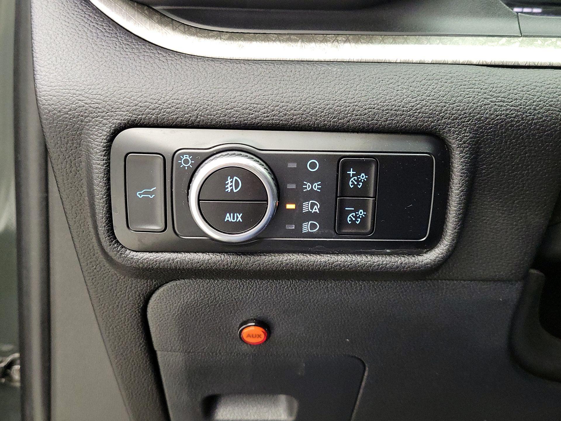 Thumbnail: 2023 Ford Explorer - 13