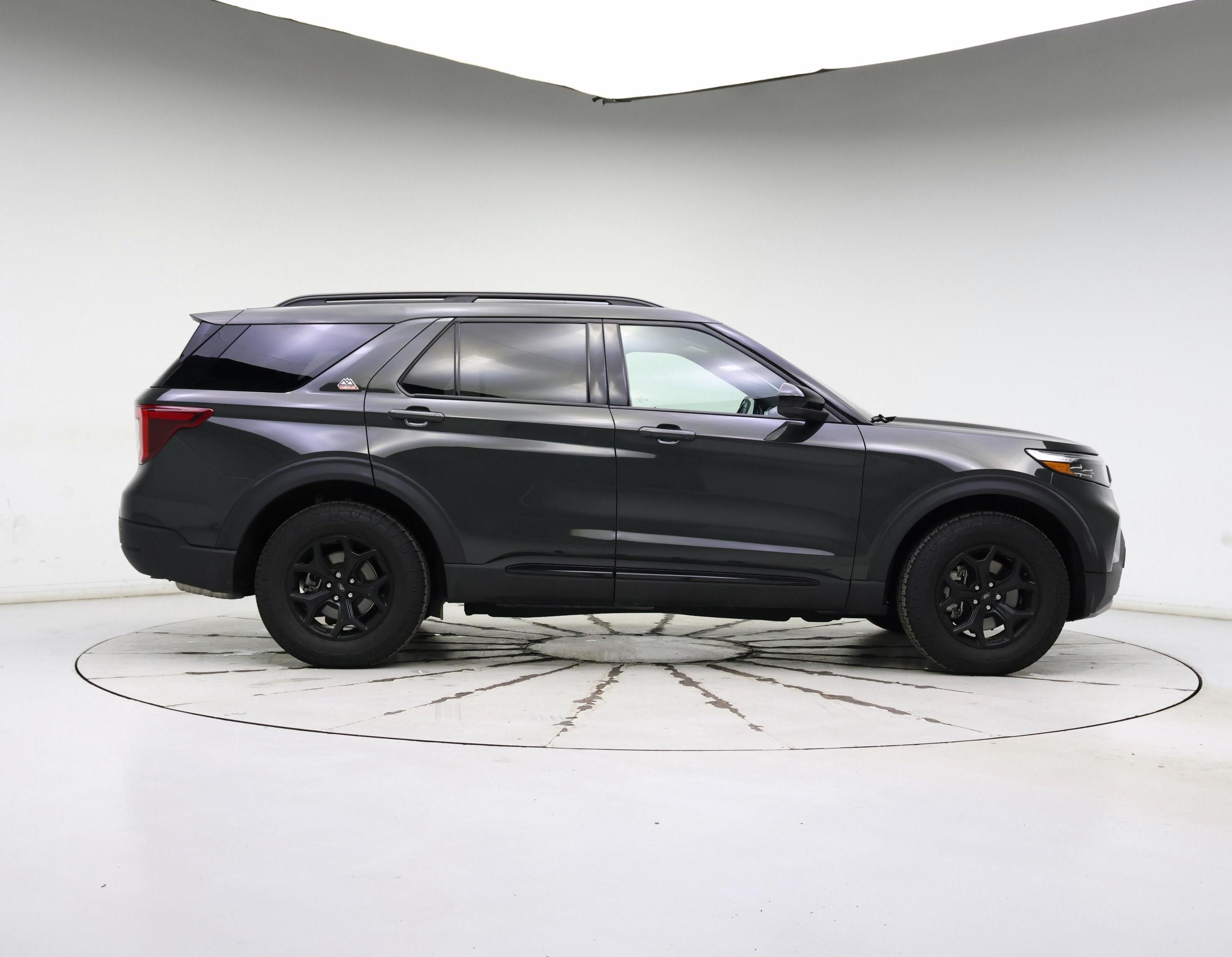 Thumbnail: 2023 Ford Explorer - 7