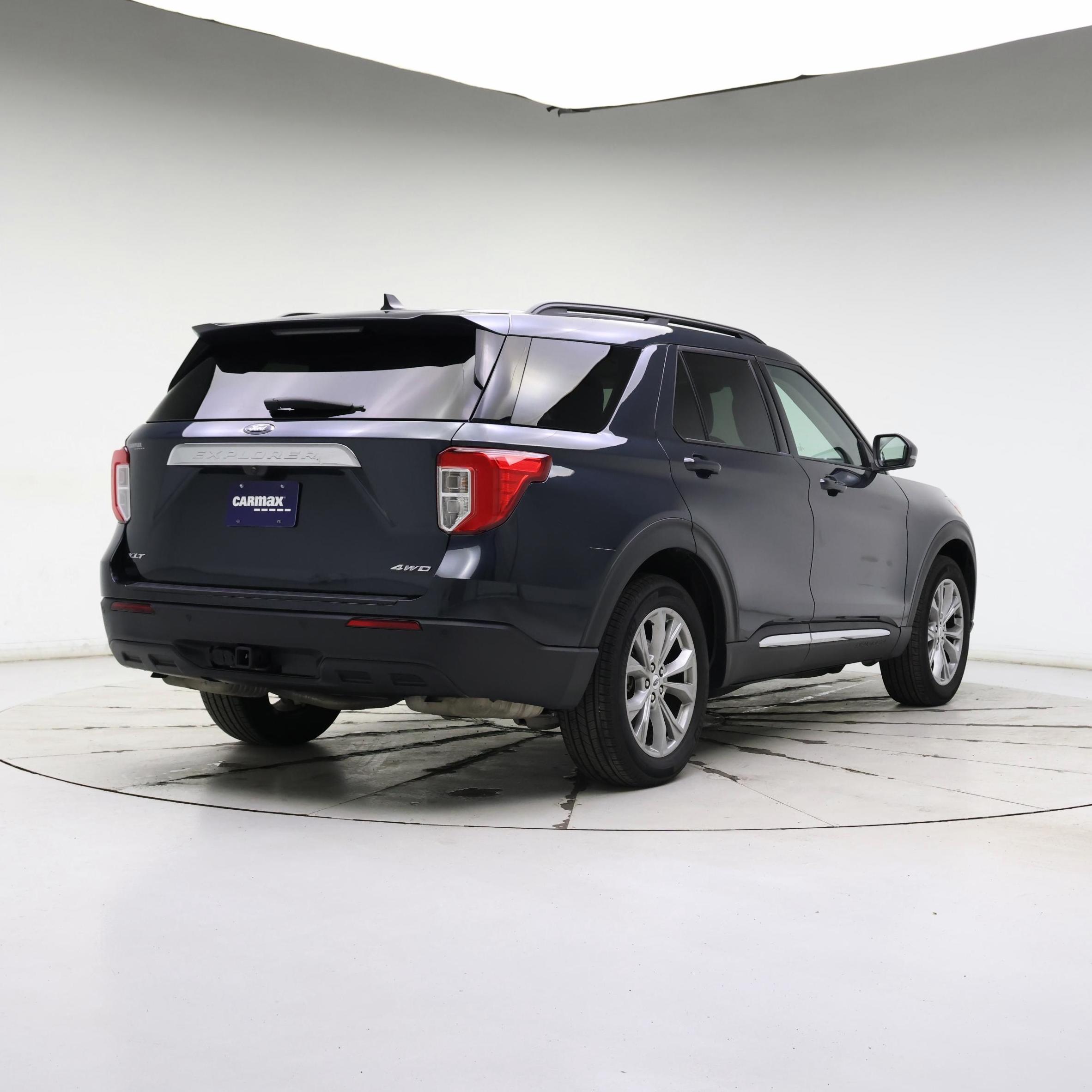 Thumbnail: 2023 Ford Explorer - 8