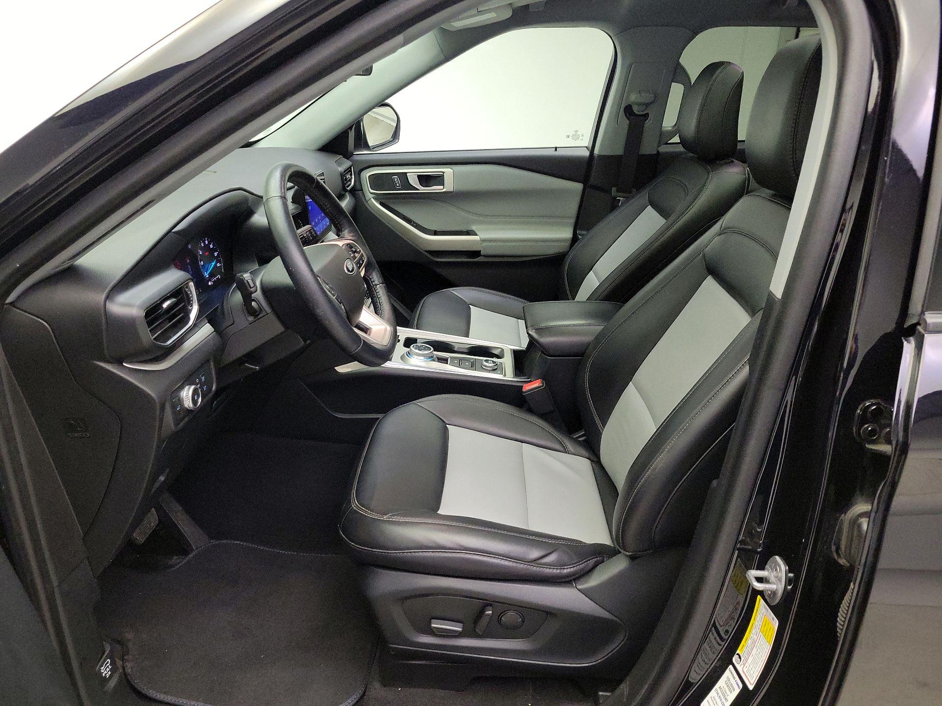 Thumbnail: 2022 Ford Explorer - 11