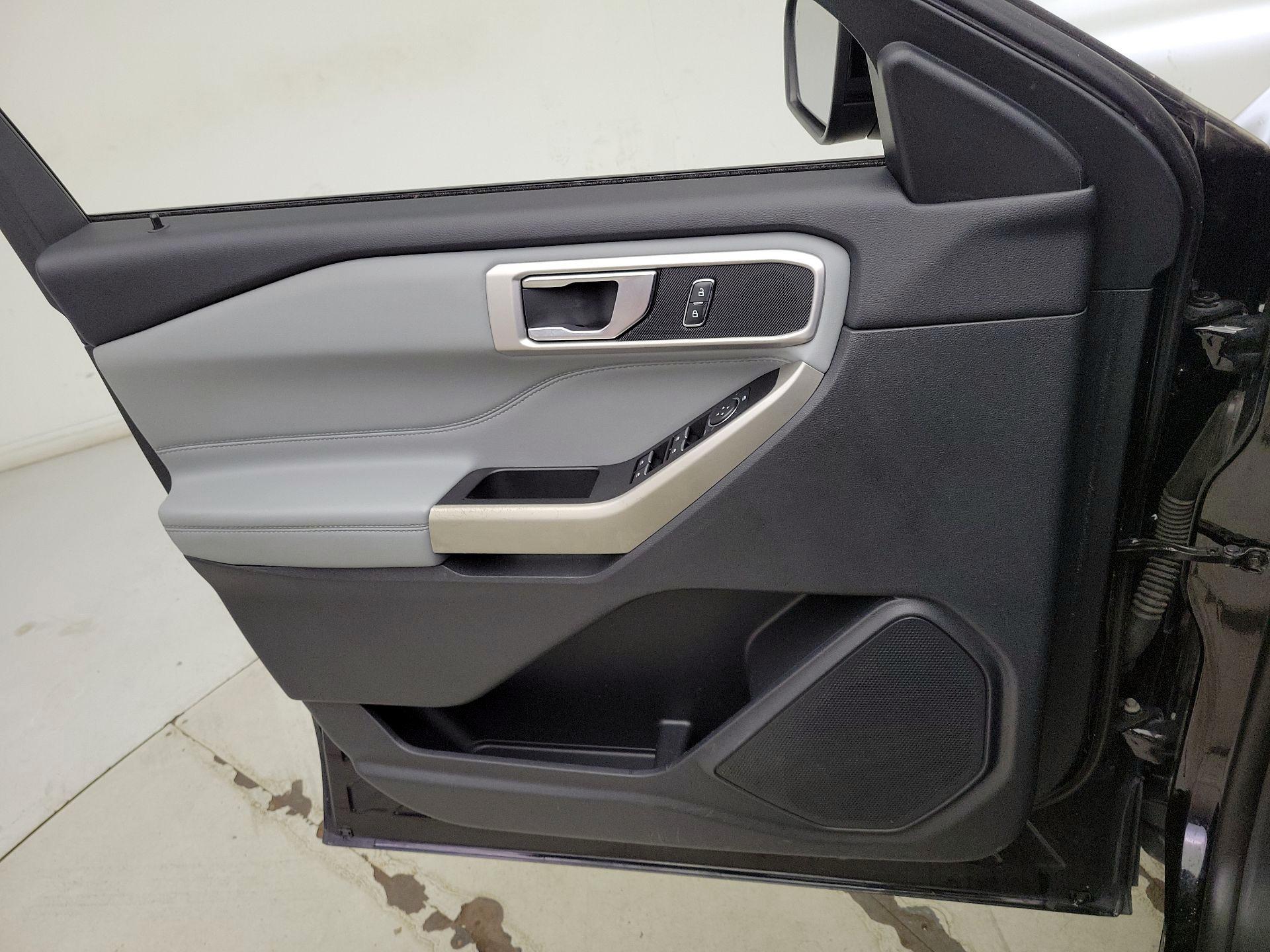 Thumbnail: 2022 Ford Explorer - 12