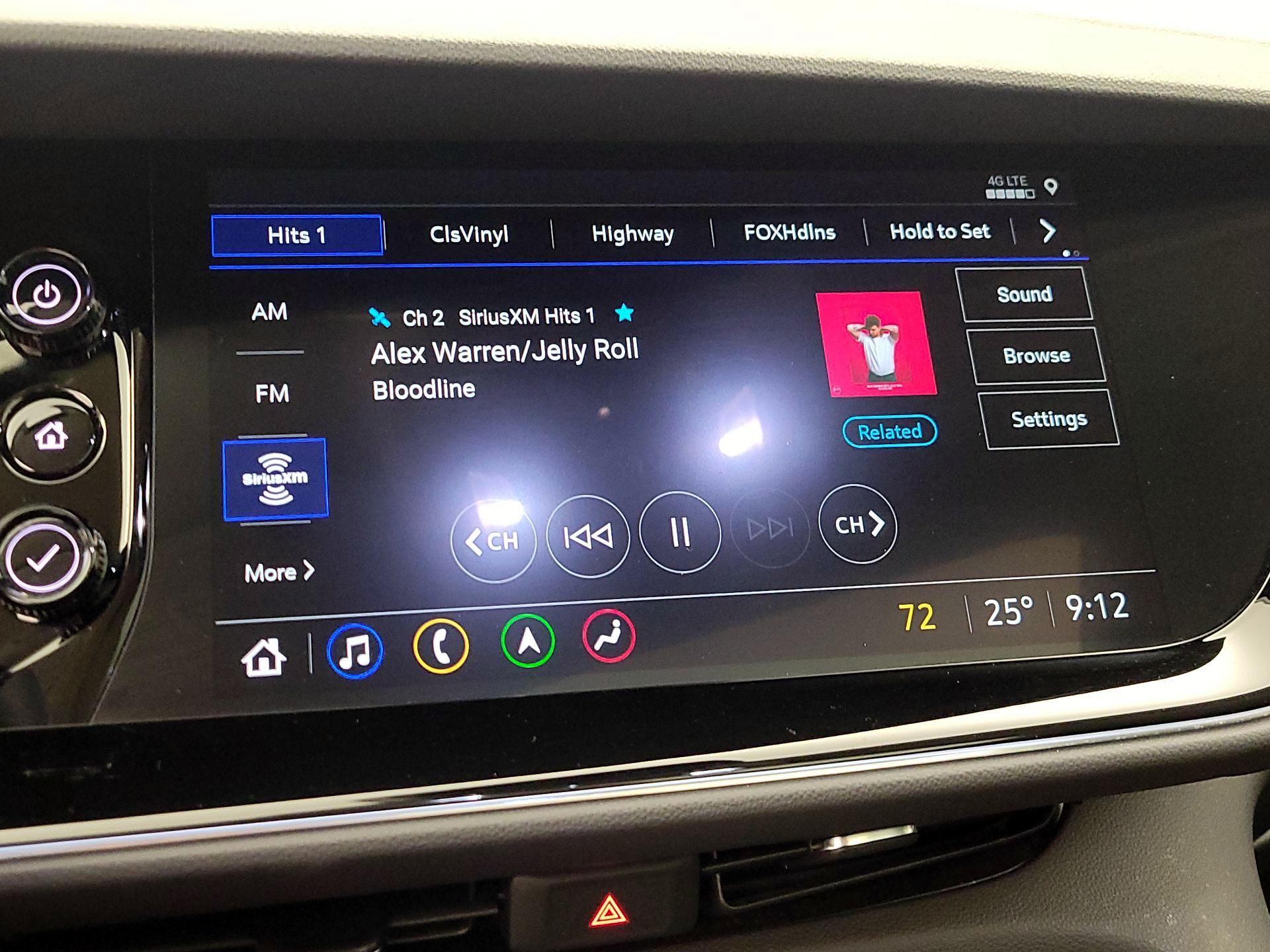 Thumbnail: 2023 Buick Envision - 15