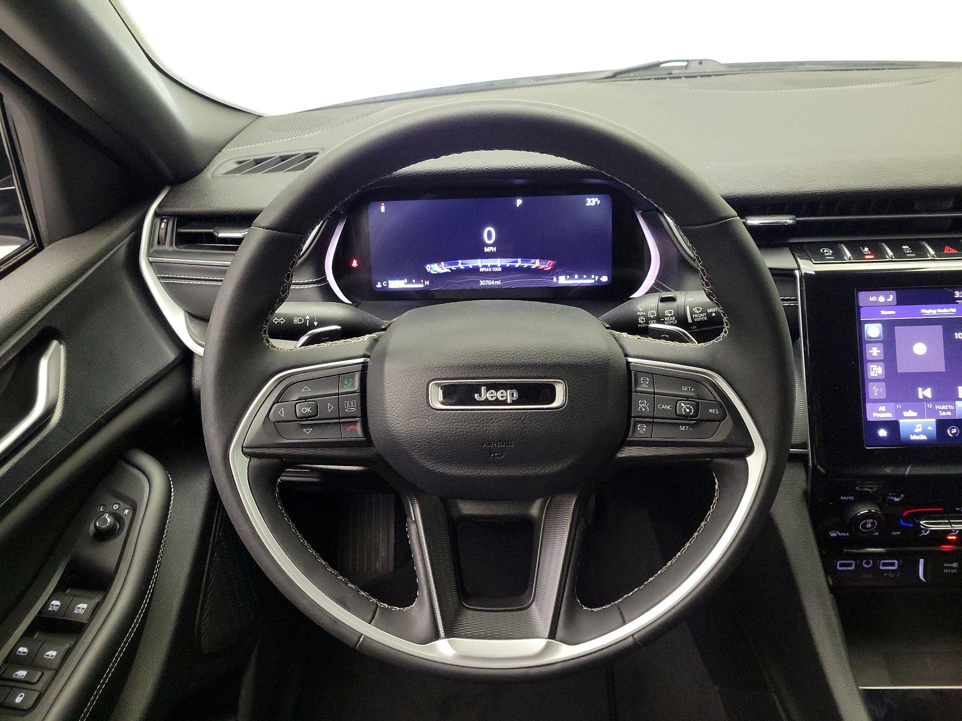 Thumbnail: 2023 Jeep Grand Cherokee L - 10