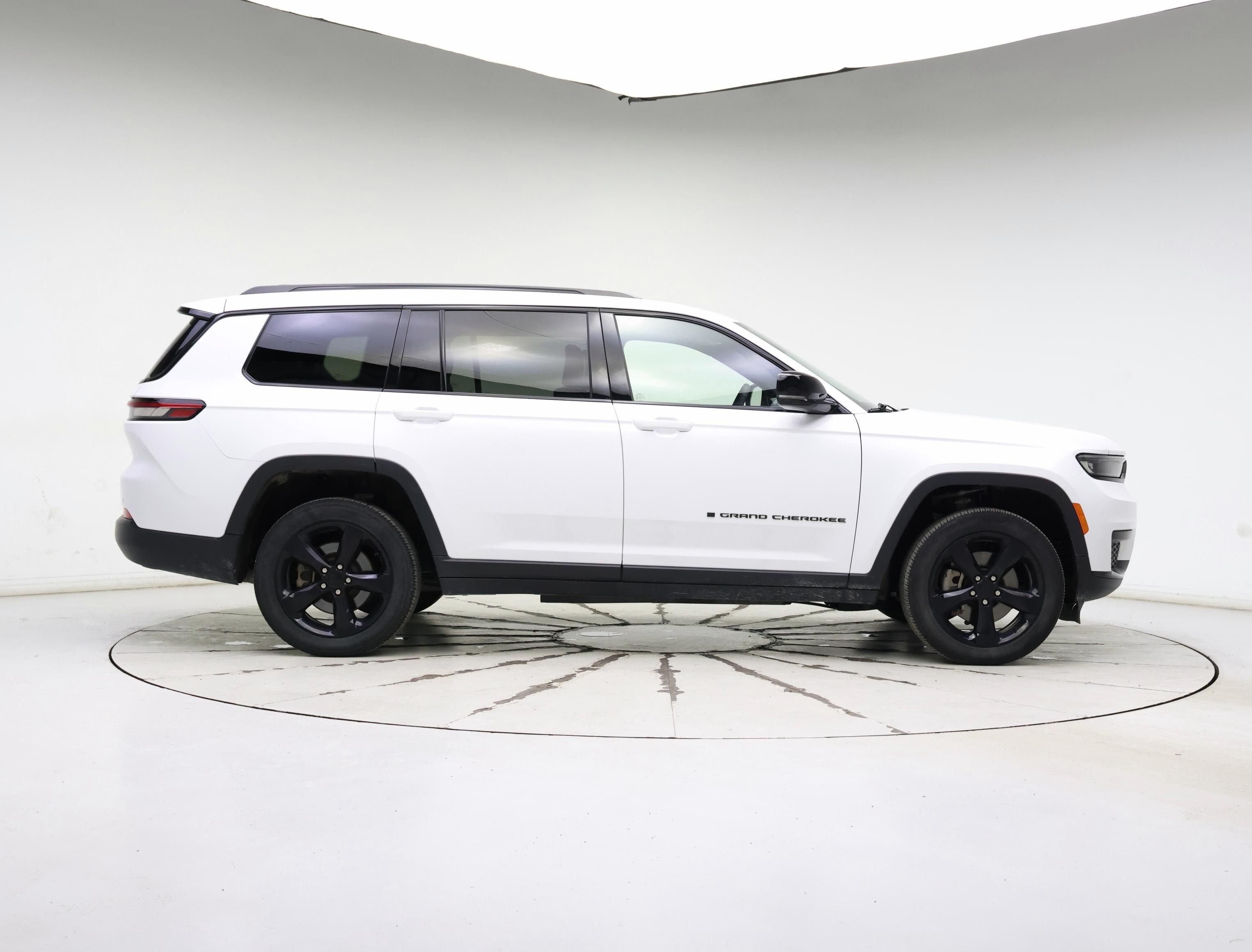 Thumbnail: 2023 Jeep Grand Cherokee L - 7
