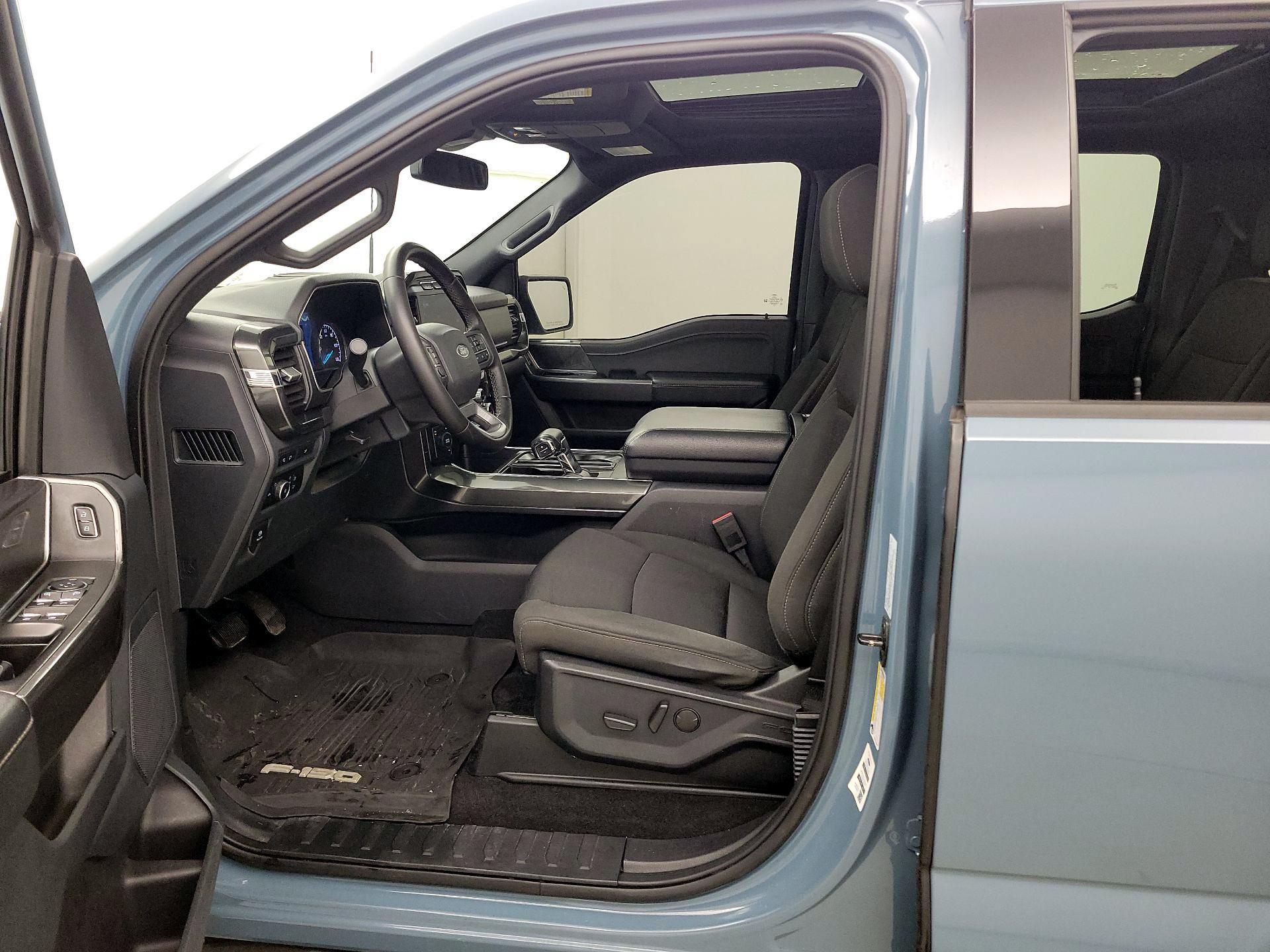 Thumbnail: 2023 Ford F-150 - 11