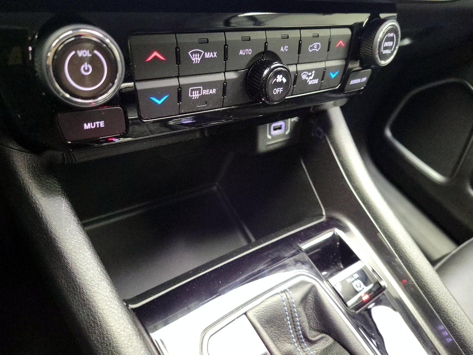 Thumbnail: 2022 Jeep Compass - 16